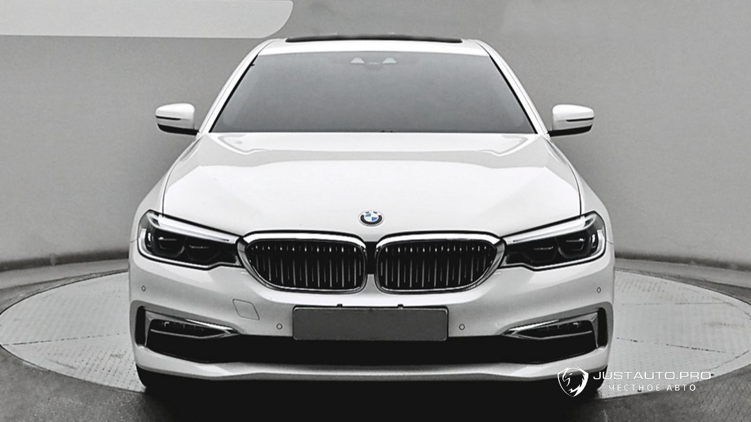 Автомобиль BMW 5-Series