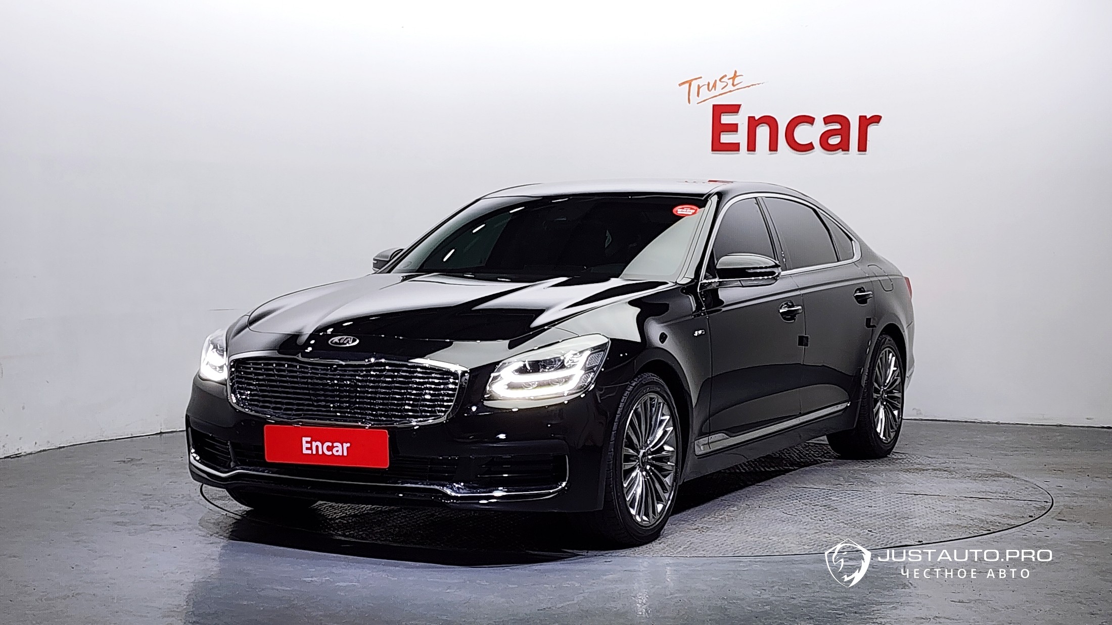 Автомобиль Kia K9