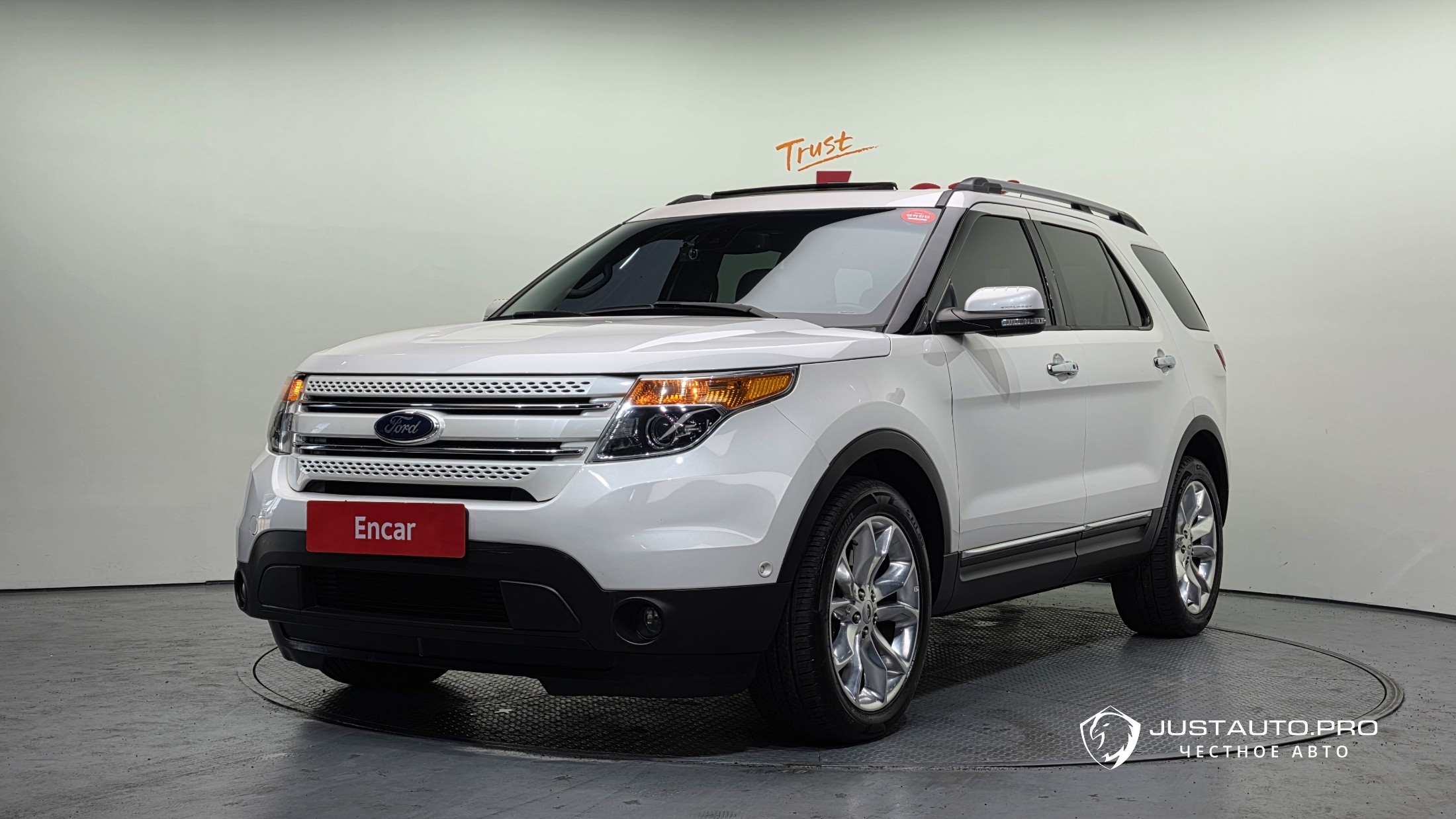 Автомобиль Ford Explorer