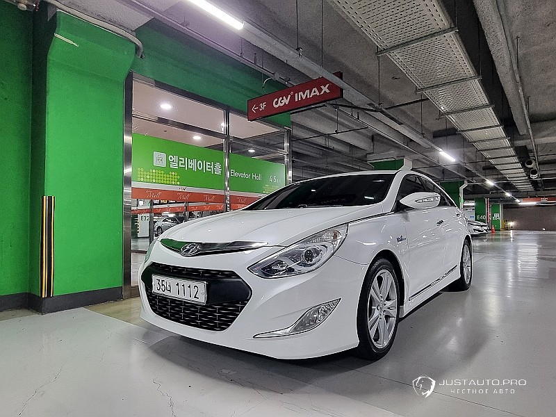 Автомобиль Hyundai Sonata