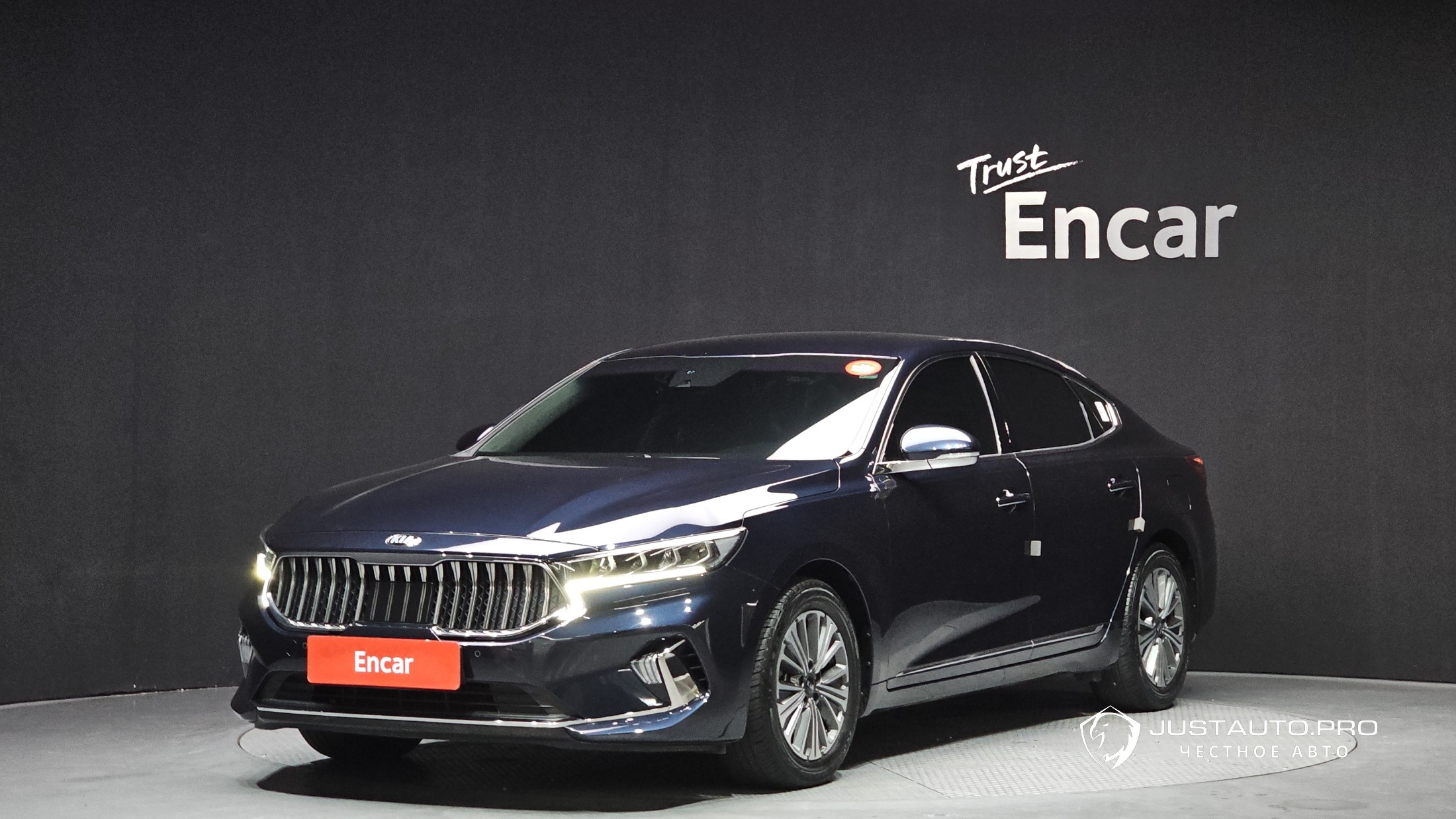 Автомобиль Kia K7