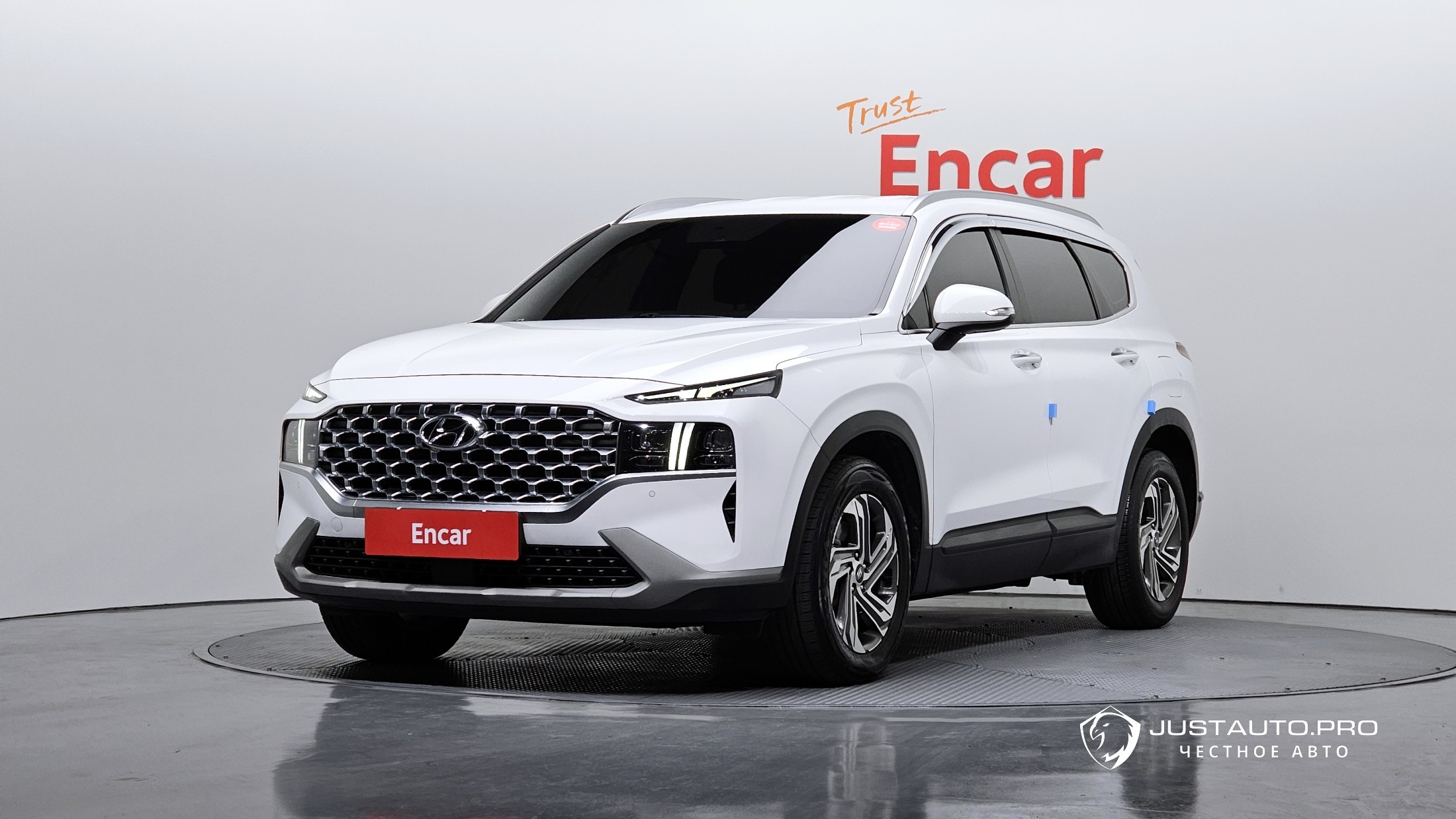 Автомобиль Hyundai Santafe