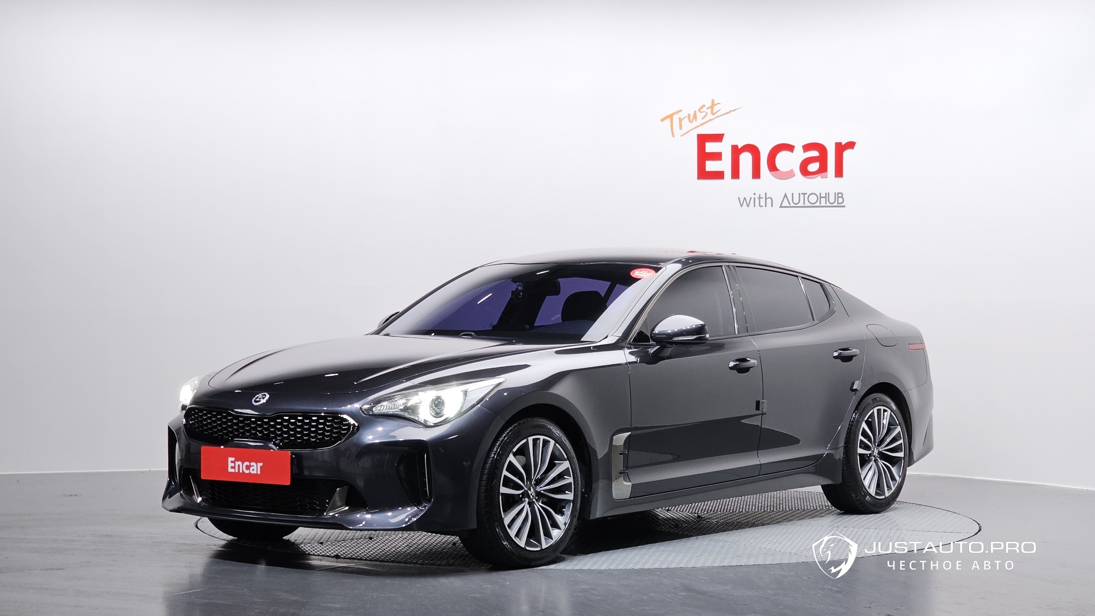 Автомобиль Kia Stinger