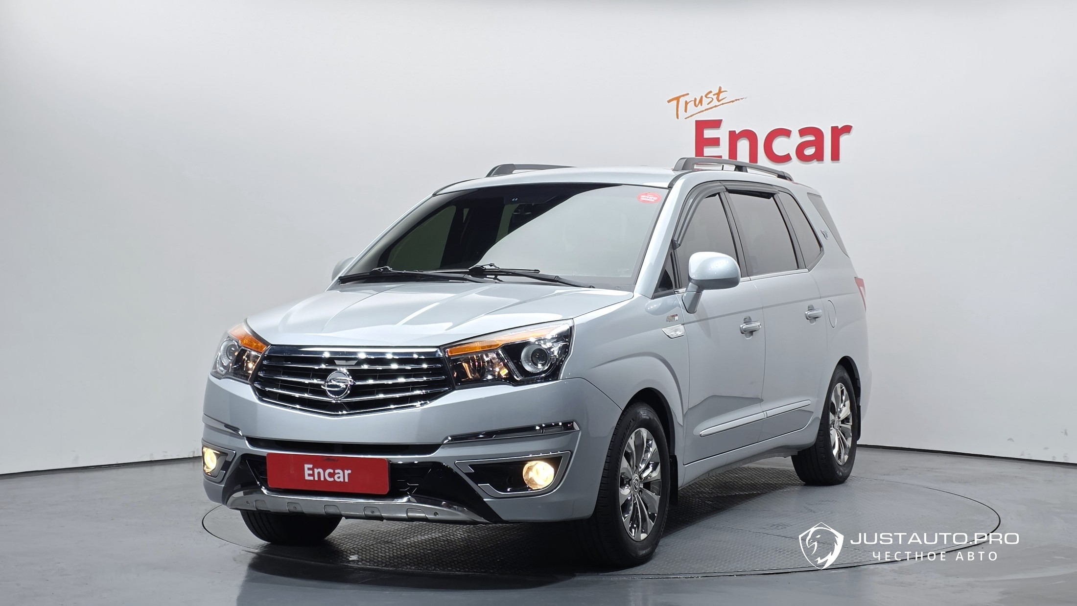 Автомобиль KG_Mobility_Ssangyong KORANDO