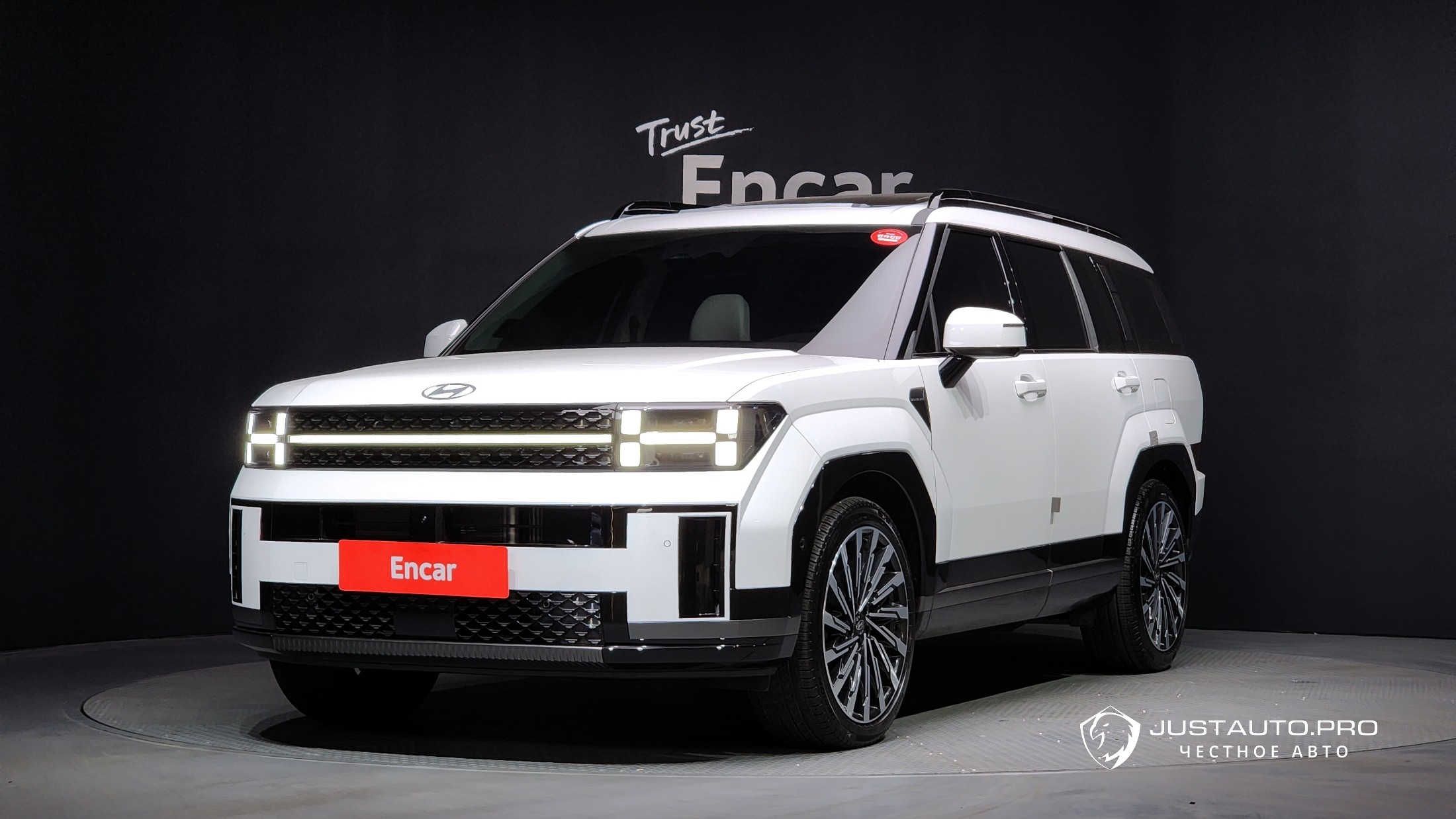 Автомобиль Hyundai Santafe