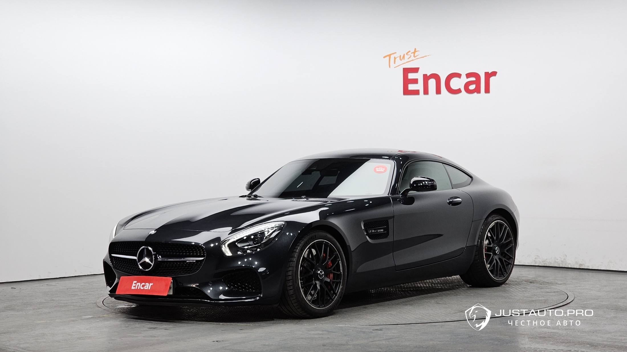 Автомобиль Mercedes-Benz AMG GT
