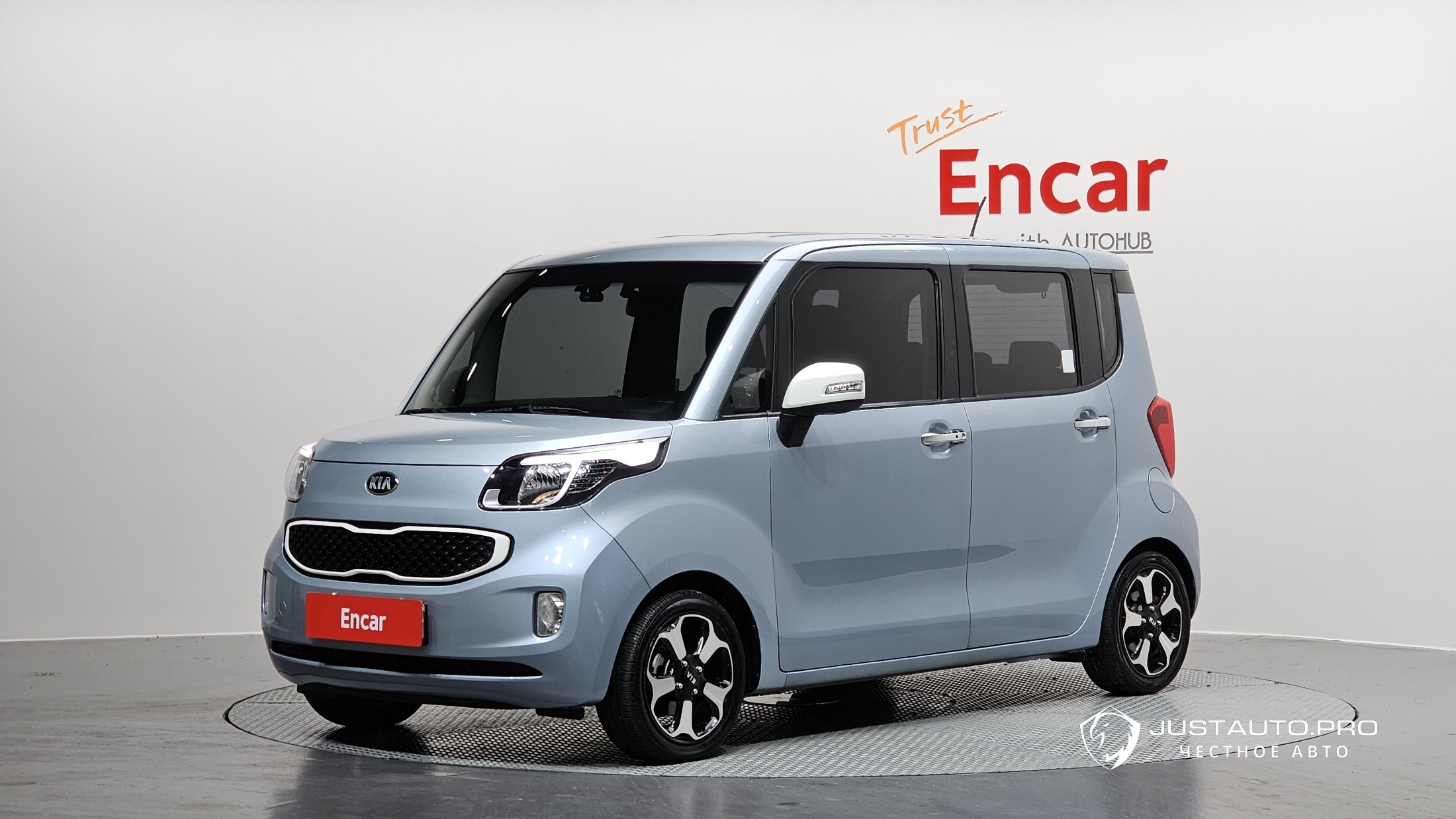 Автомобиль Kia RAY