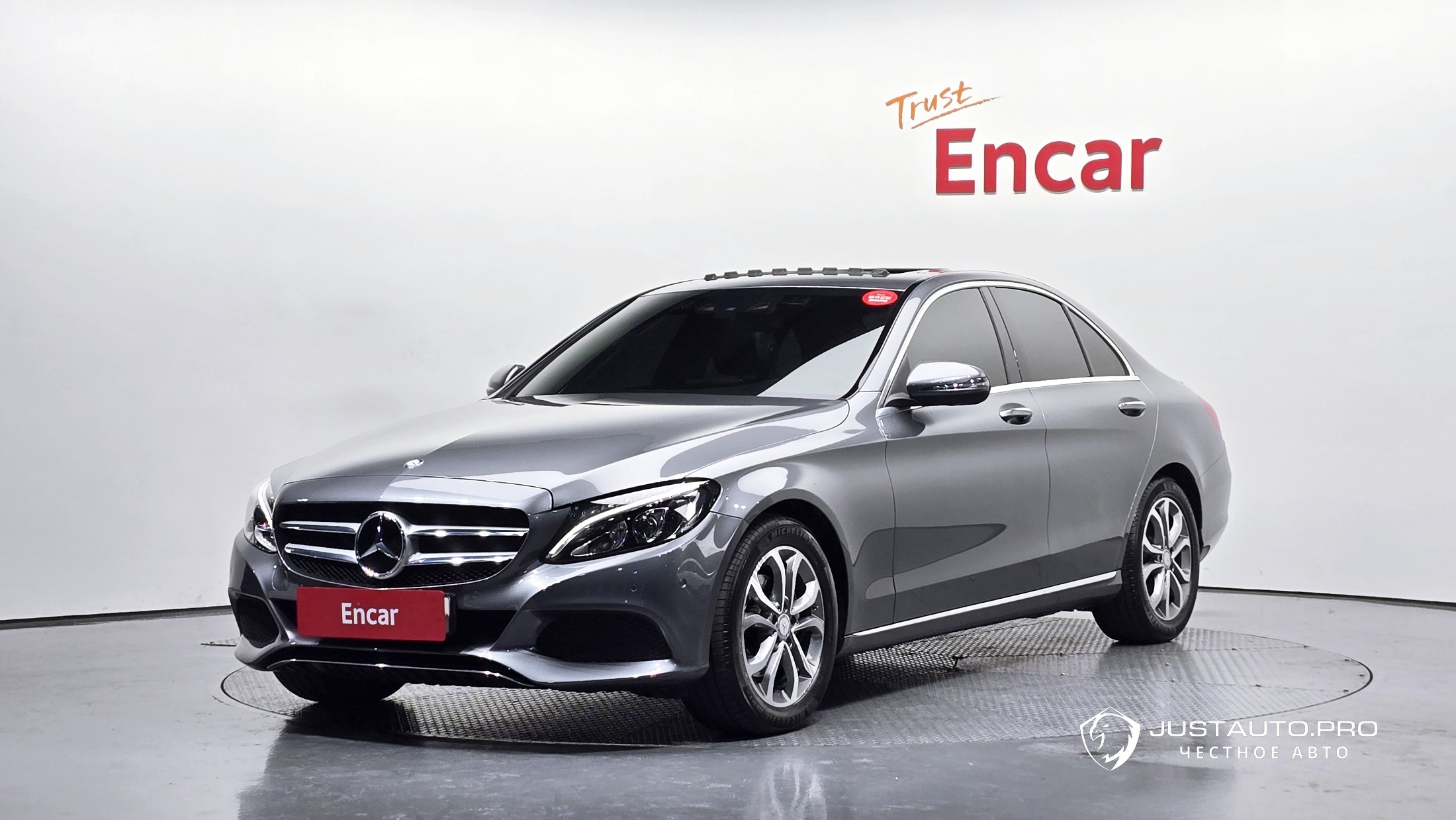 Автомобиль Mercedes-Benz C-Class