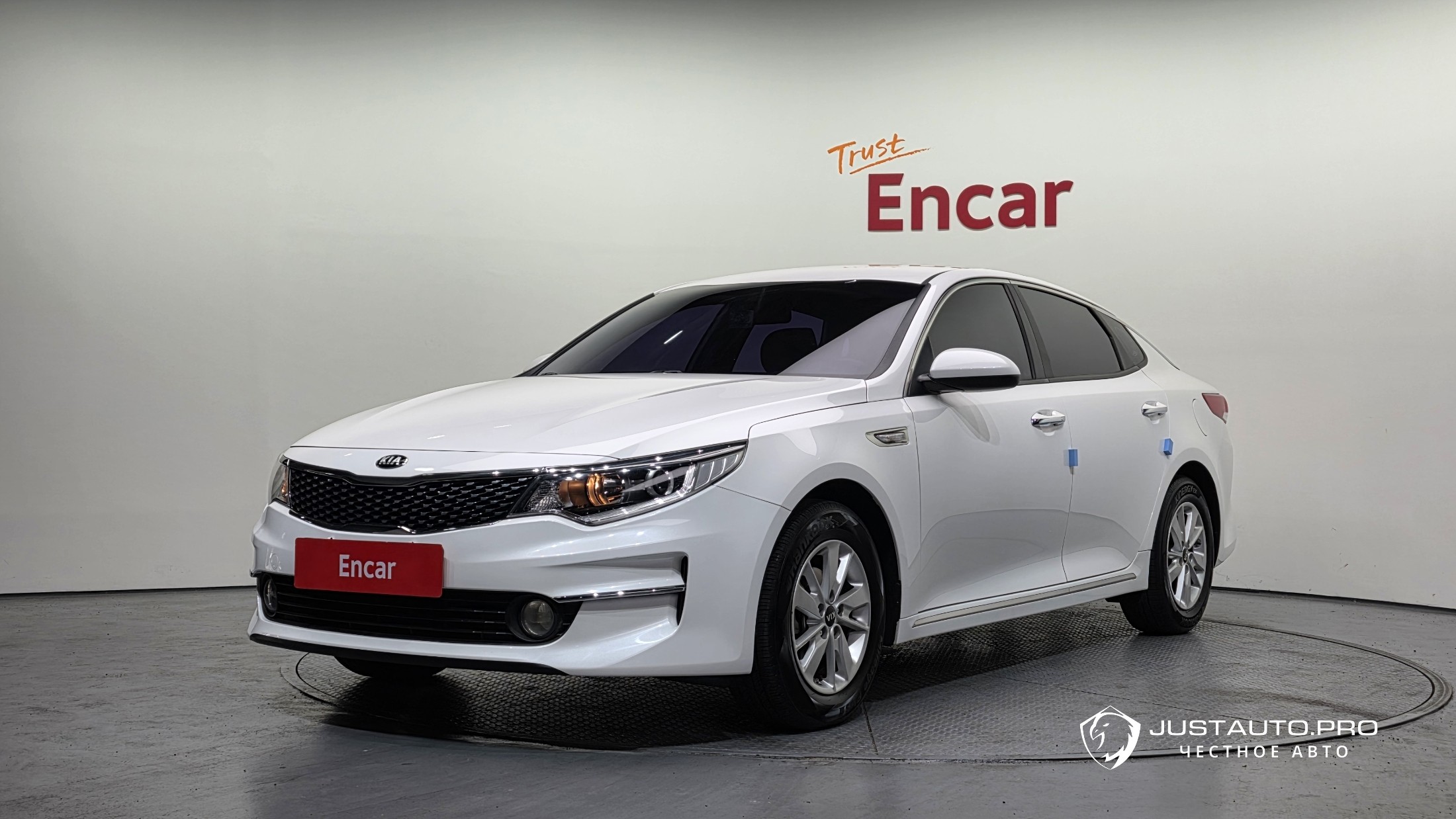 Автомобиль Kia K5