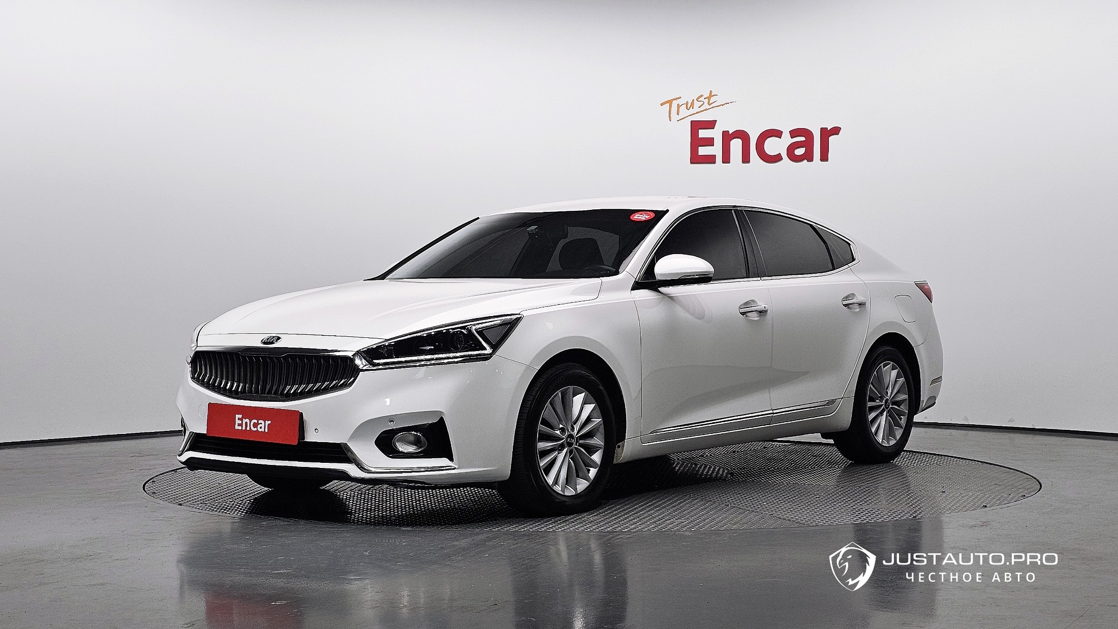 Автомобиль Kia K7