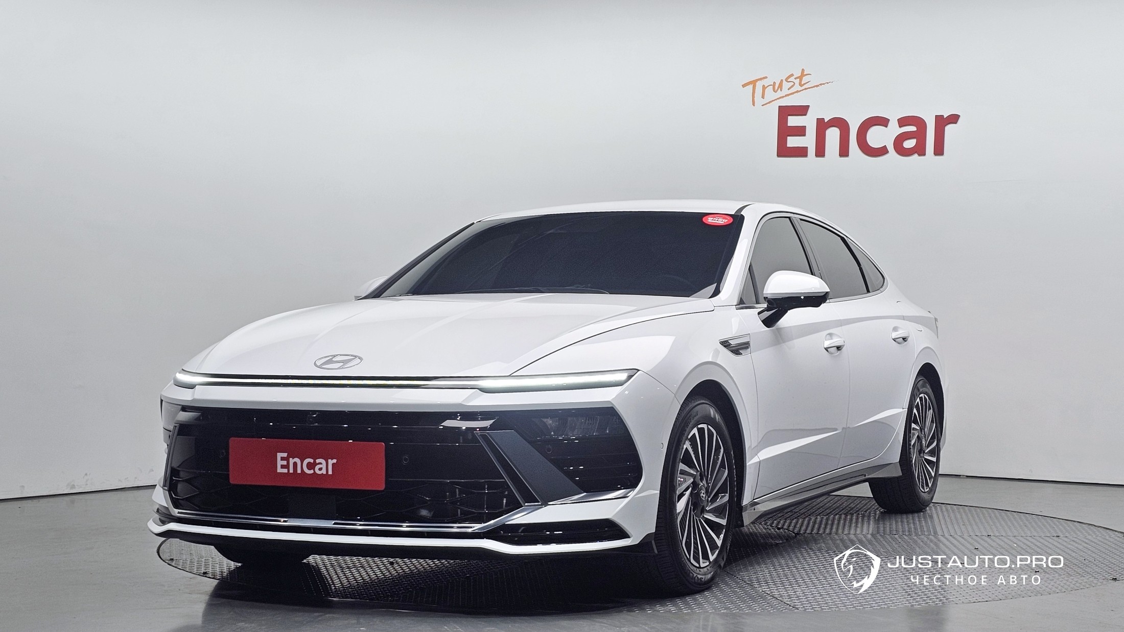 Автомобиль Hyundai Sonata