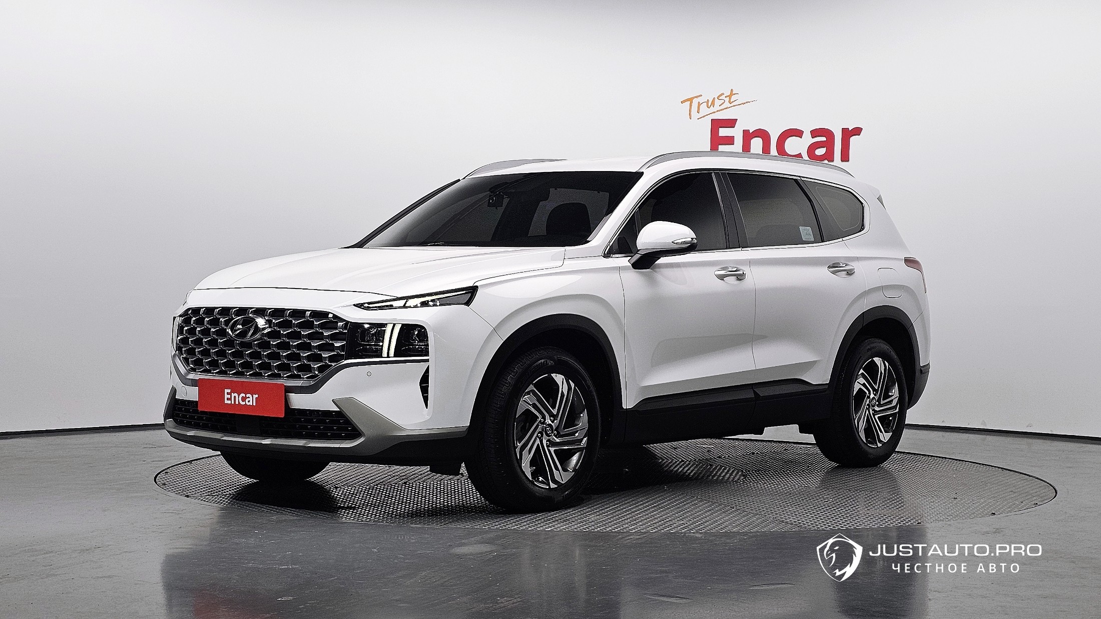 Автомобиль Hyundai Santafe