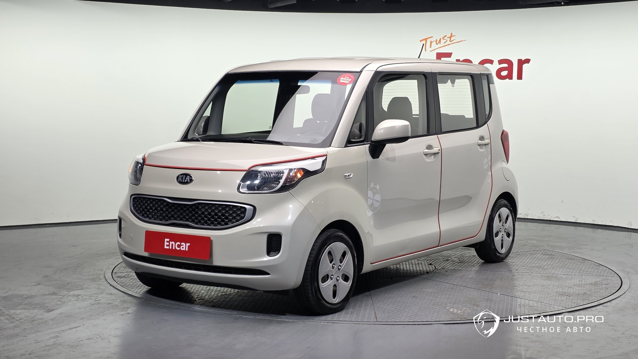 Автомобиль Kia RAY