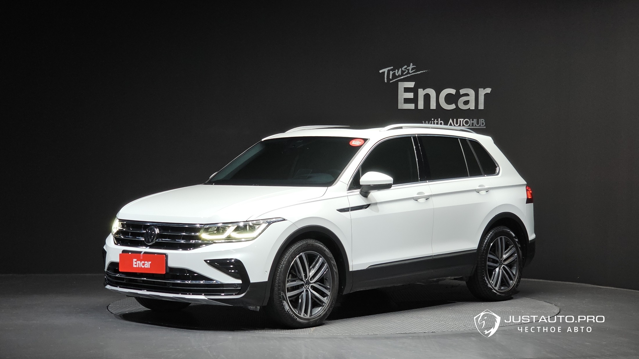 Автомобиль Volkswagen Tiguan