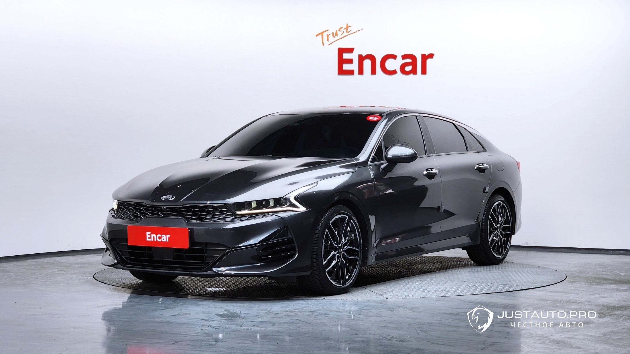 Автомобиль Kia K5