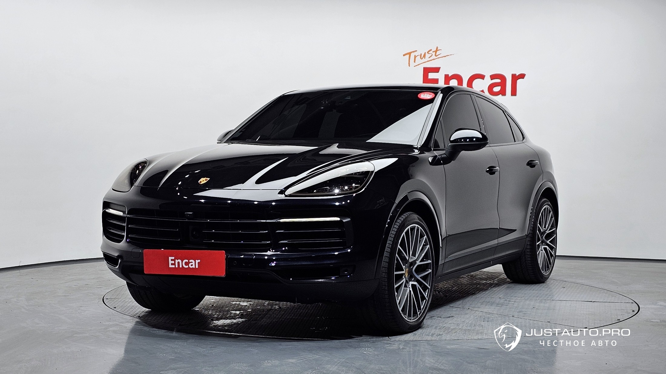 Автомобиль Porsche Cayenne