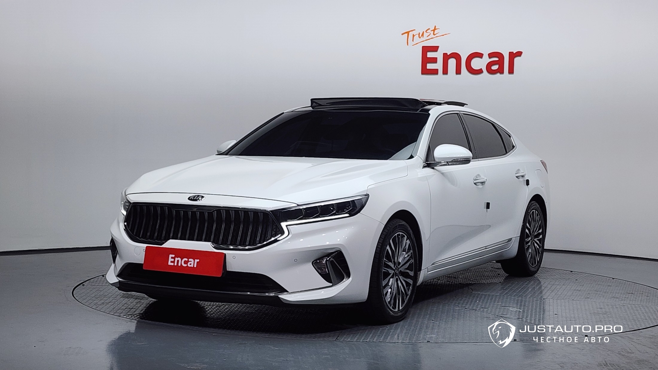 Автомобиль Kia K7