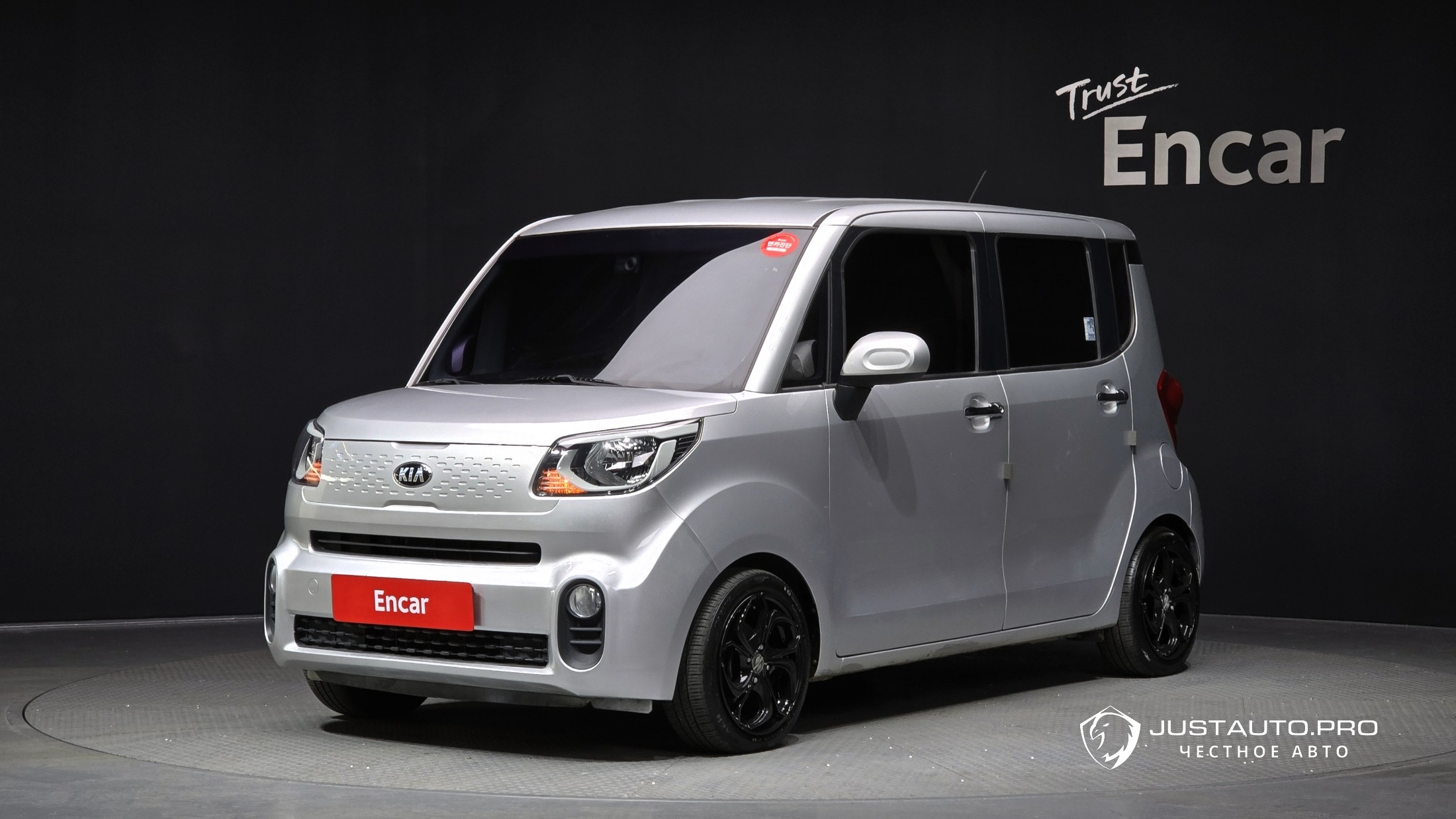 Автомобиль Kia RAY
