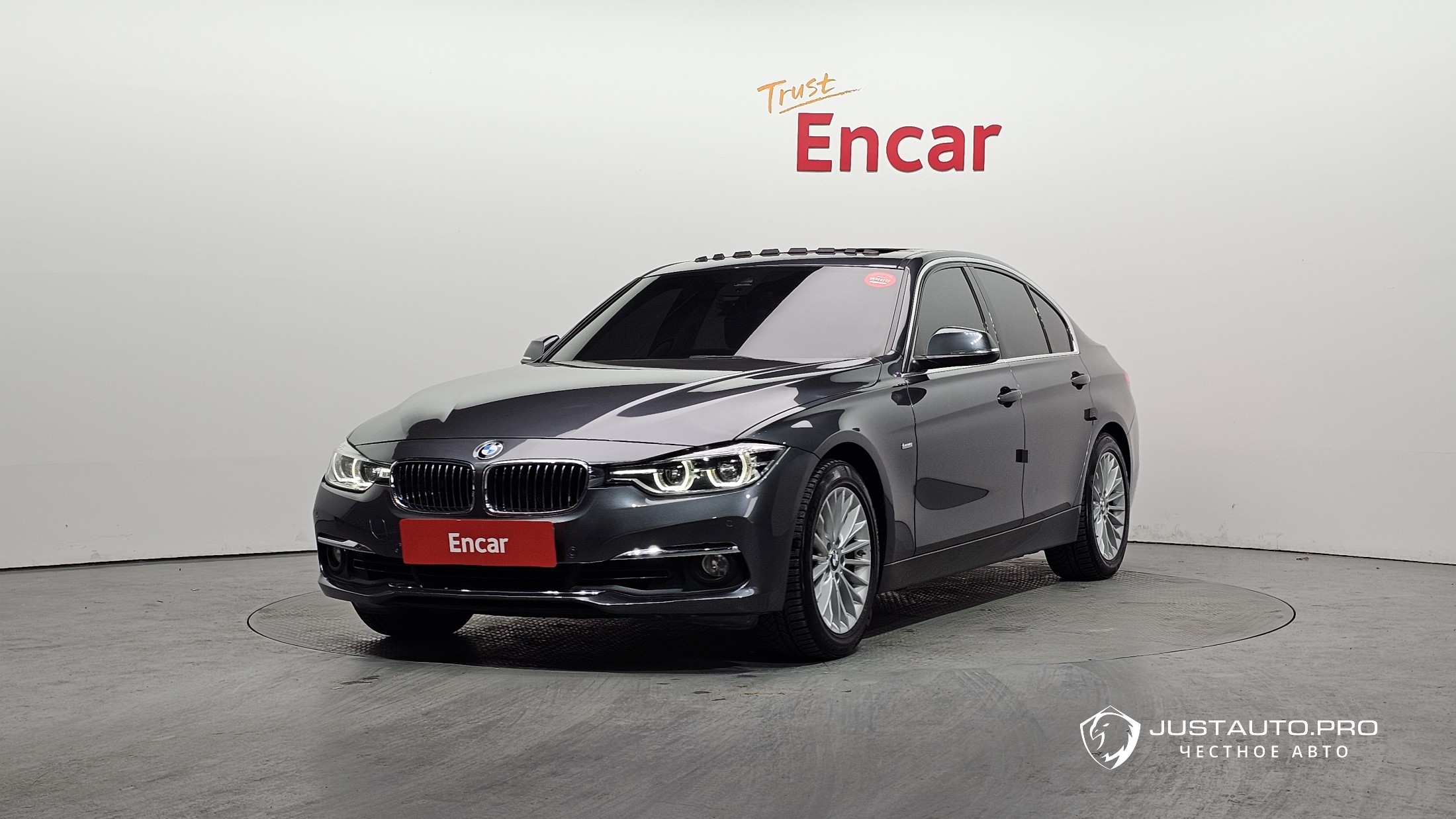 Автомобиль BMW 3-Series