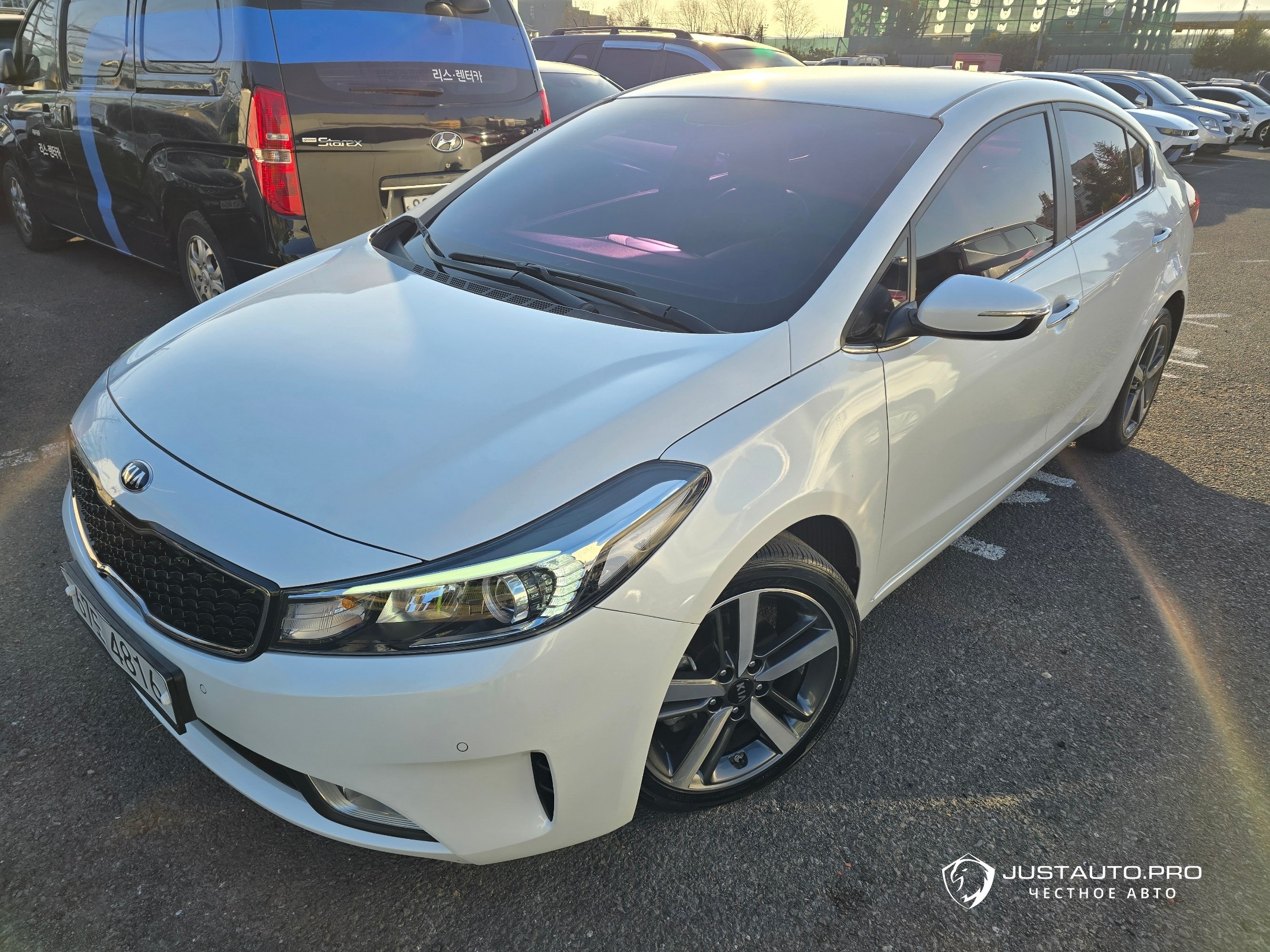 Автомобиль Kia K3