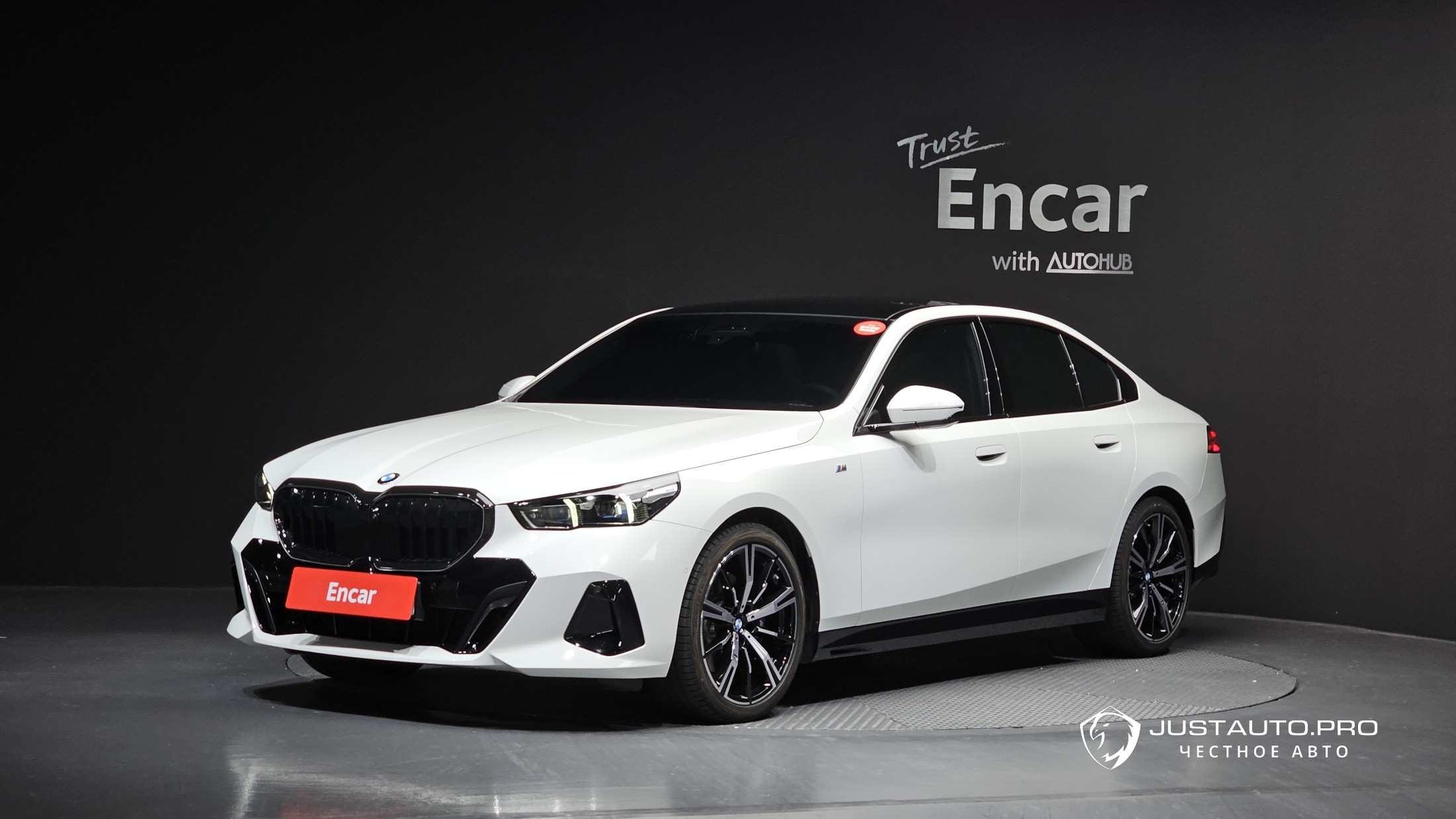 Автомобиль BMW 5-Series