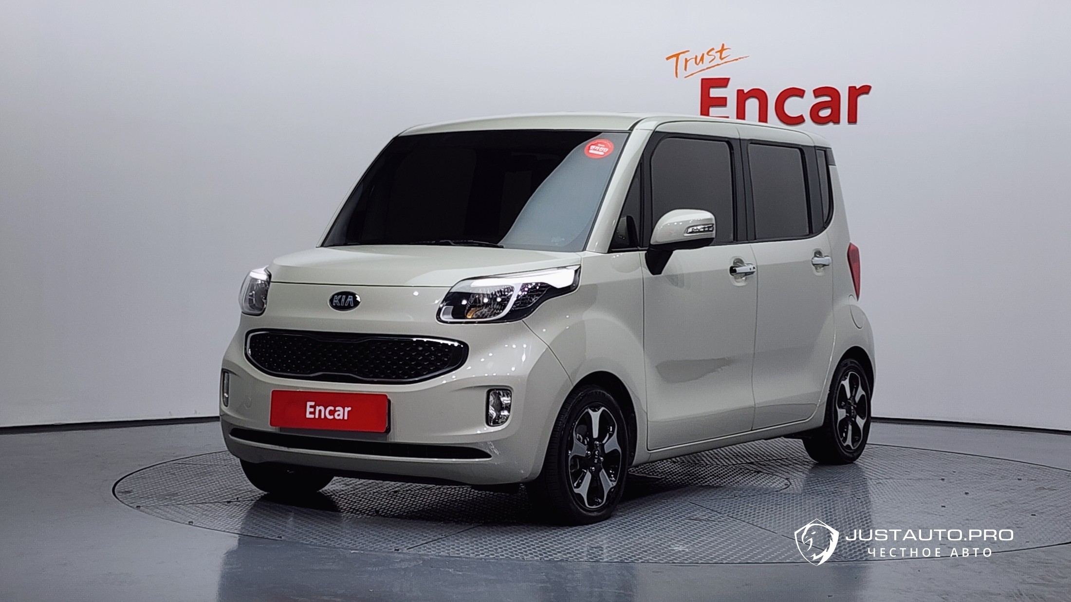 Автомобиль Kia RAY