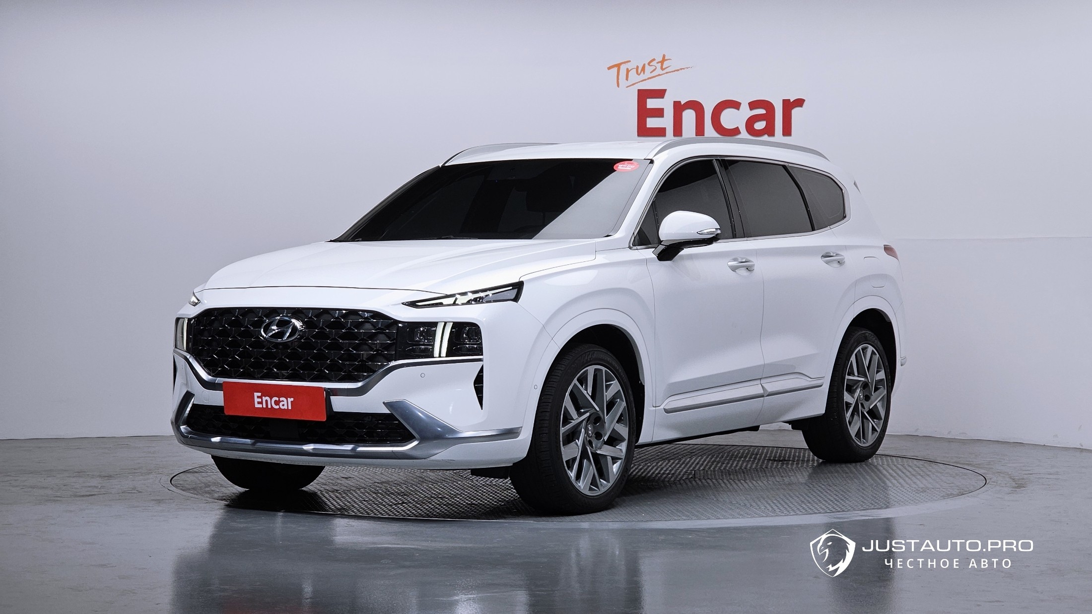 Автомобиль Hyundai Santafe