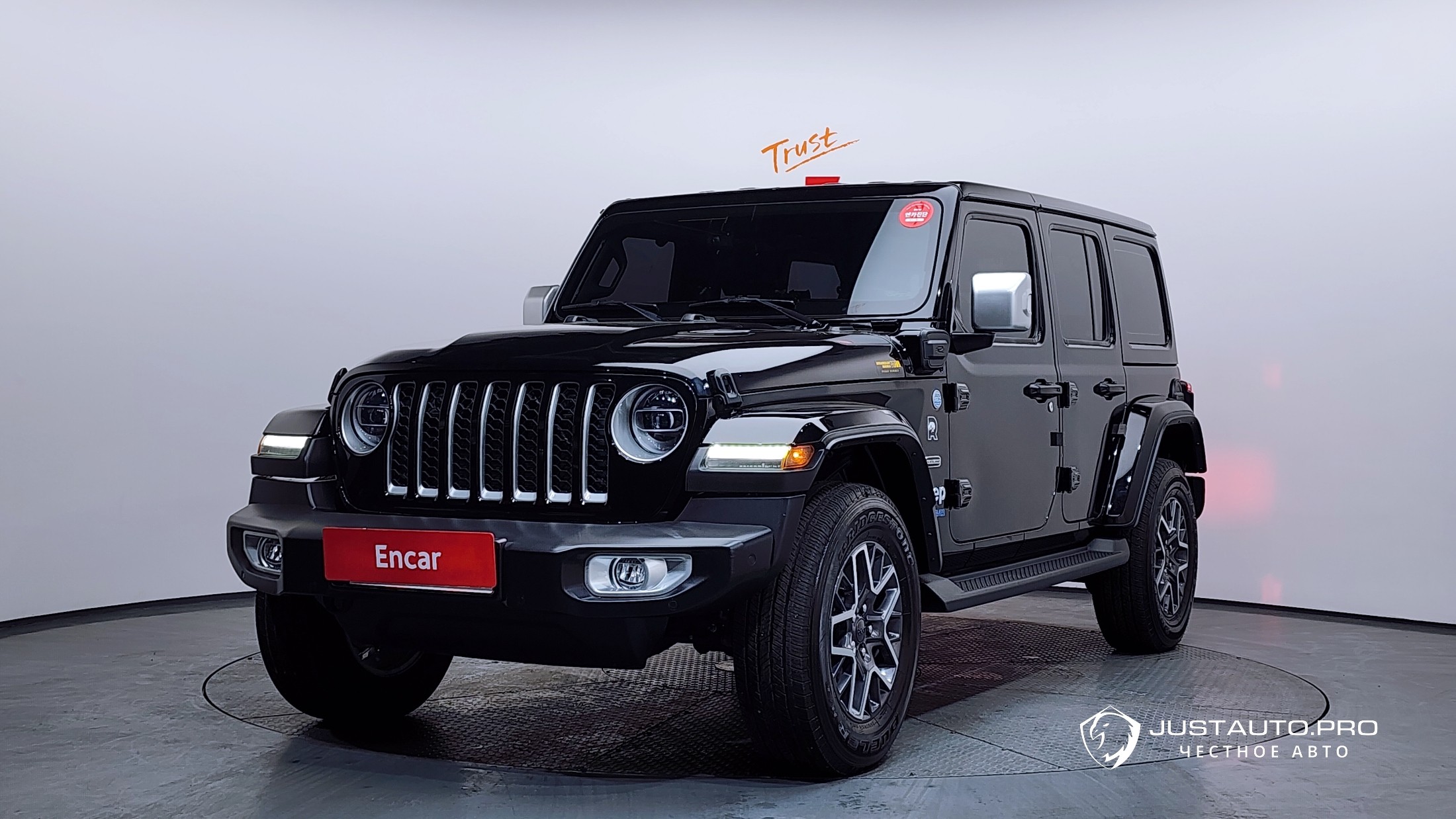 Автомобиль Jeep Wrangler