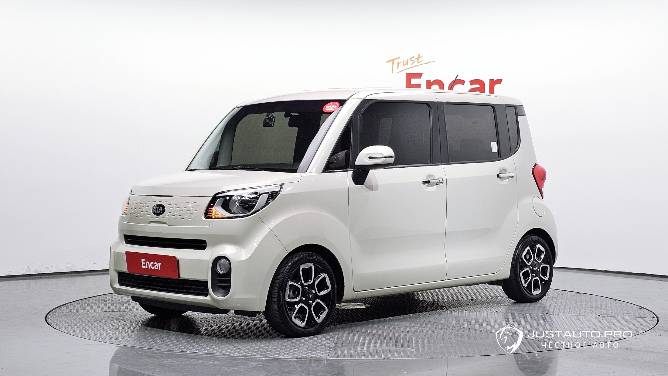 Автомобиль Kia RAY