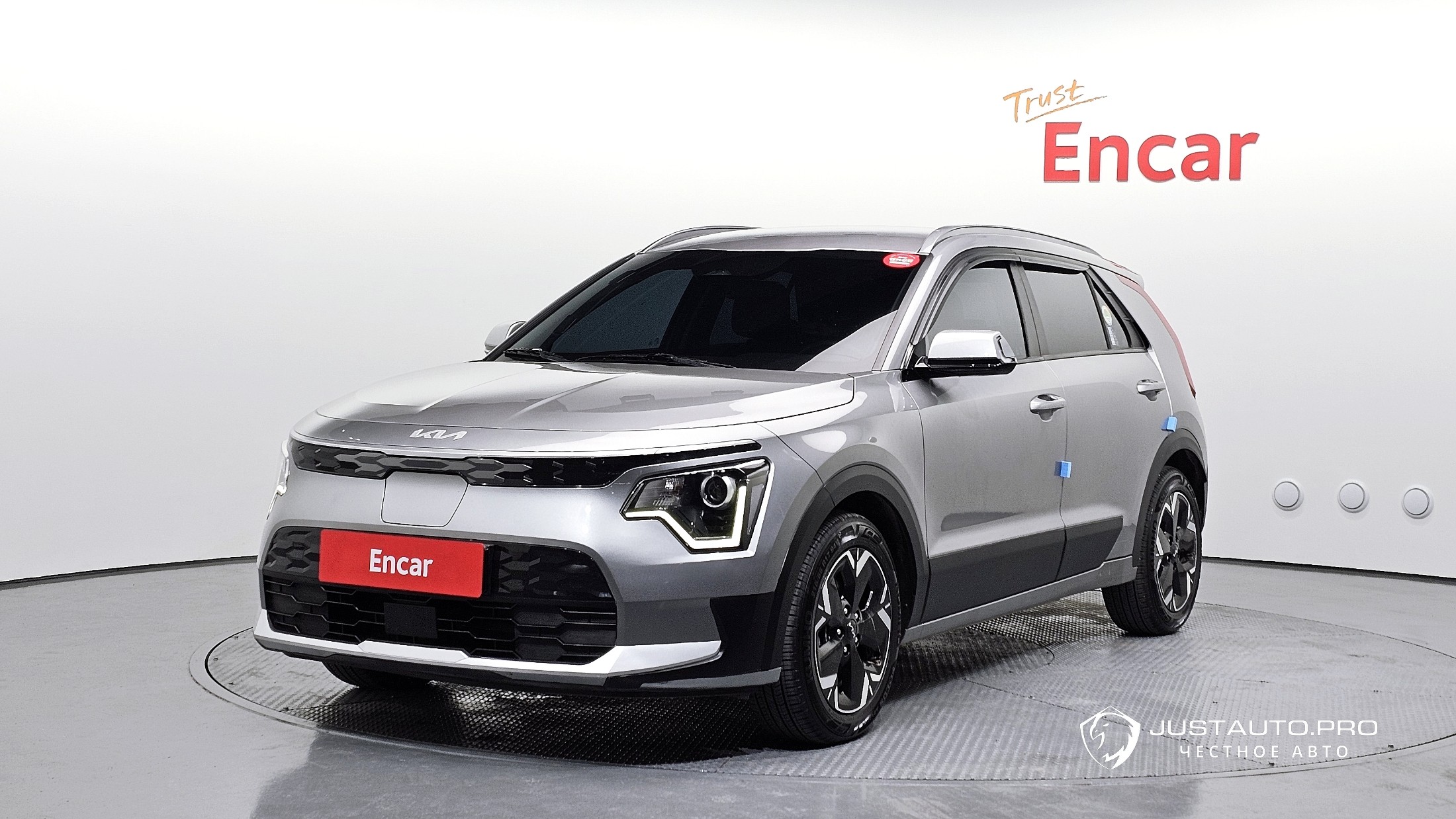 Автомобиль Kia Niro