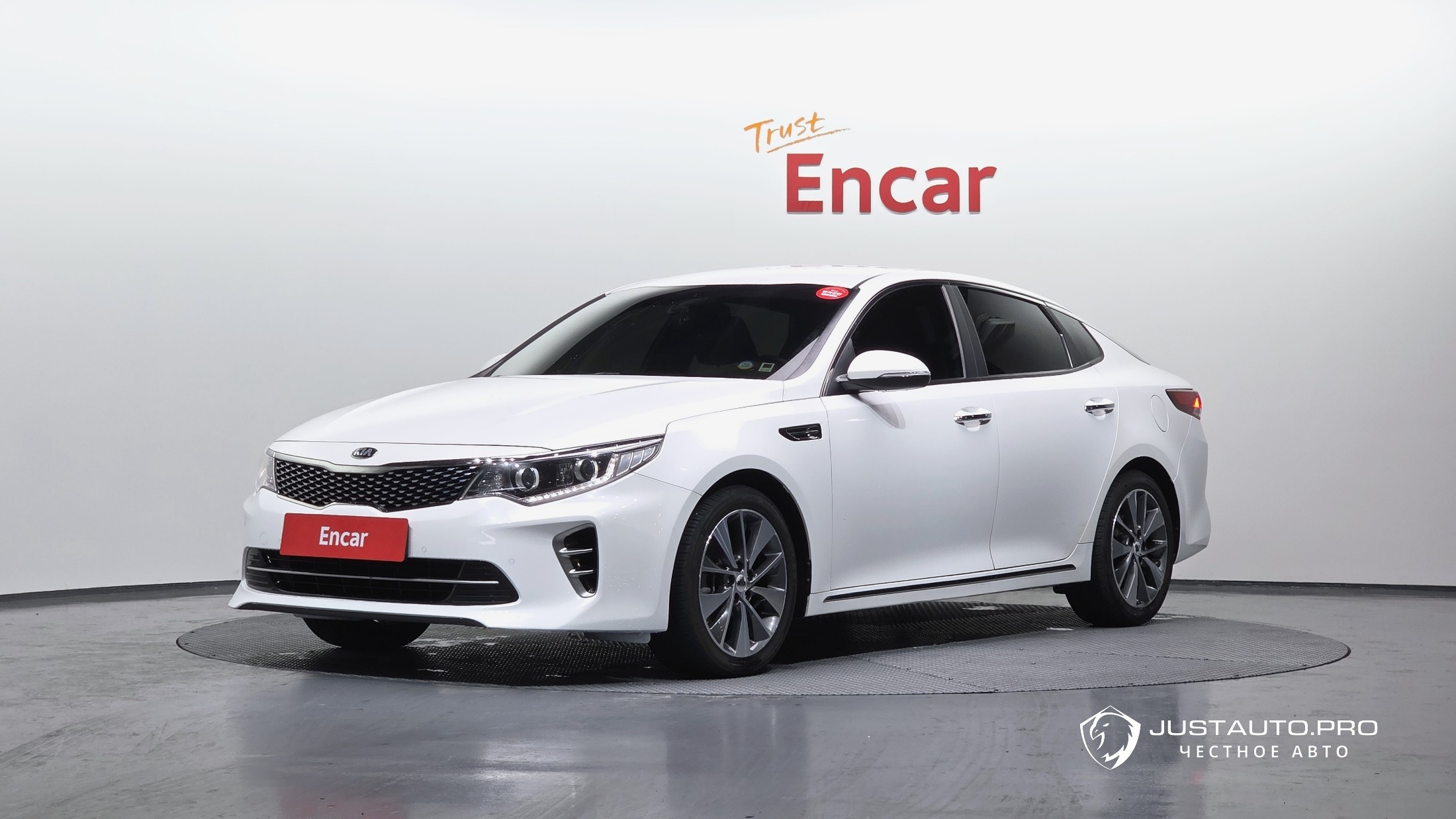 Автомобиль Kia K5