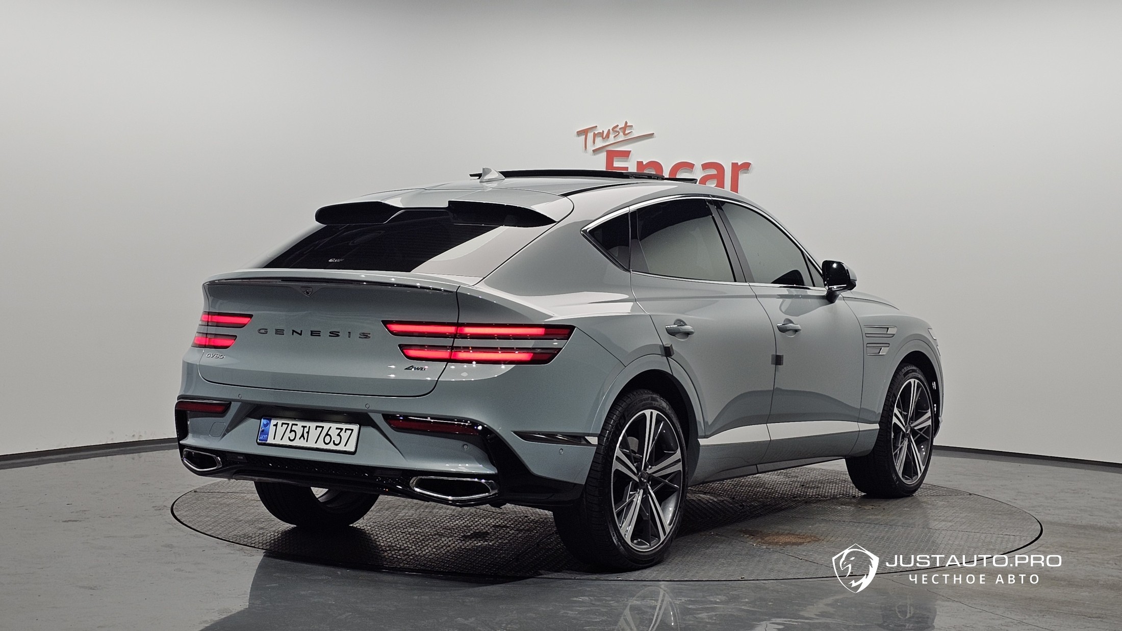 Автомобиль Genesis GV80