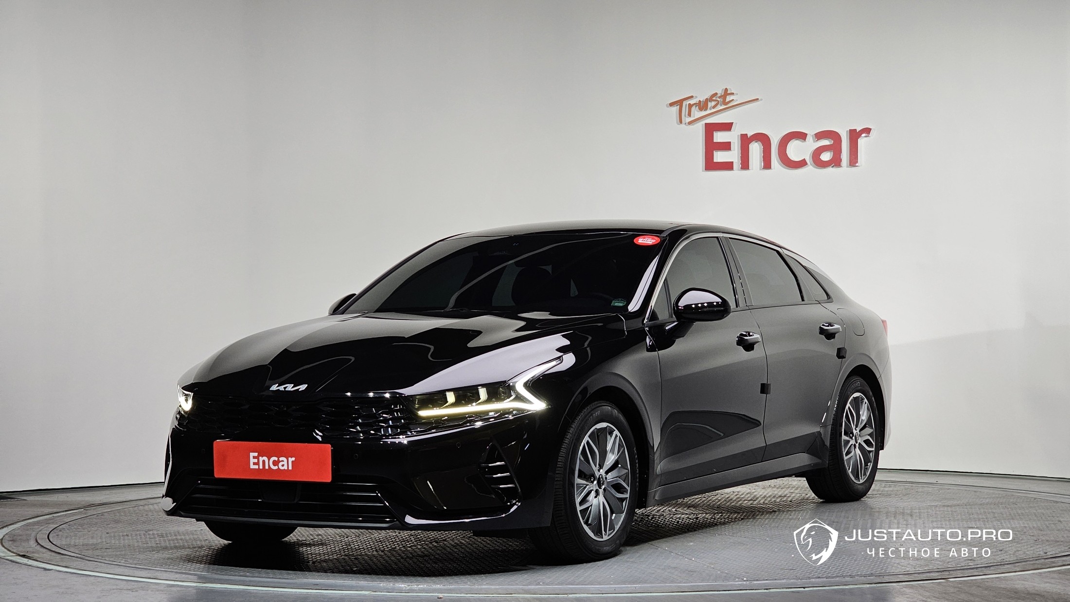 Автомобиль Kia K5