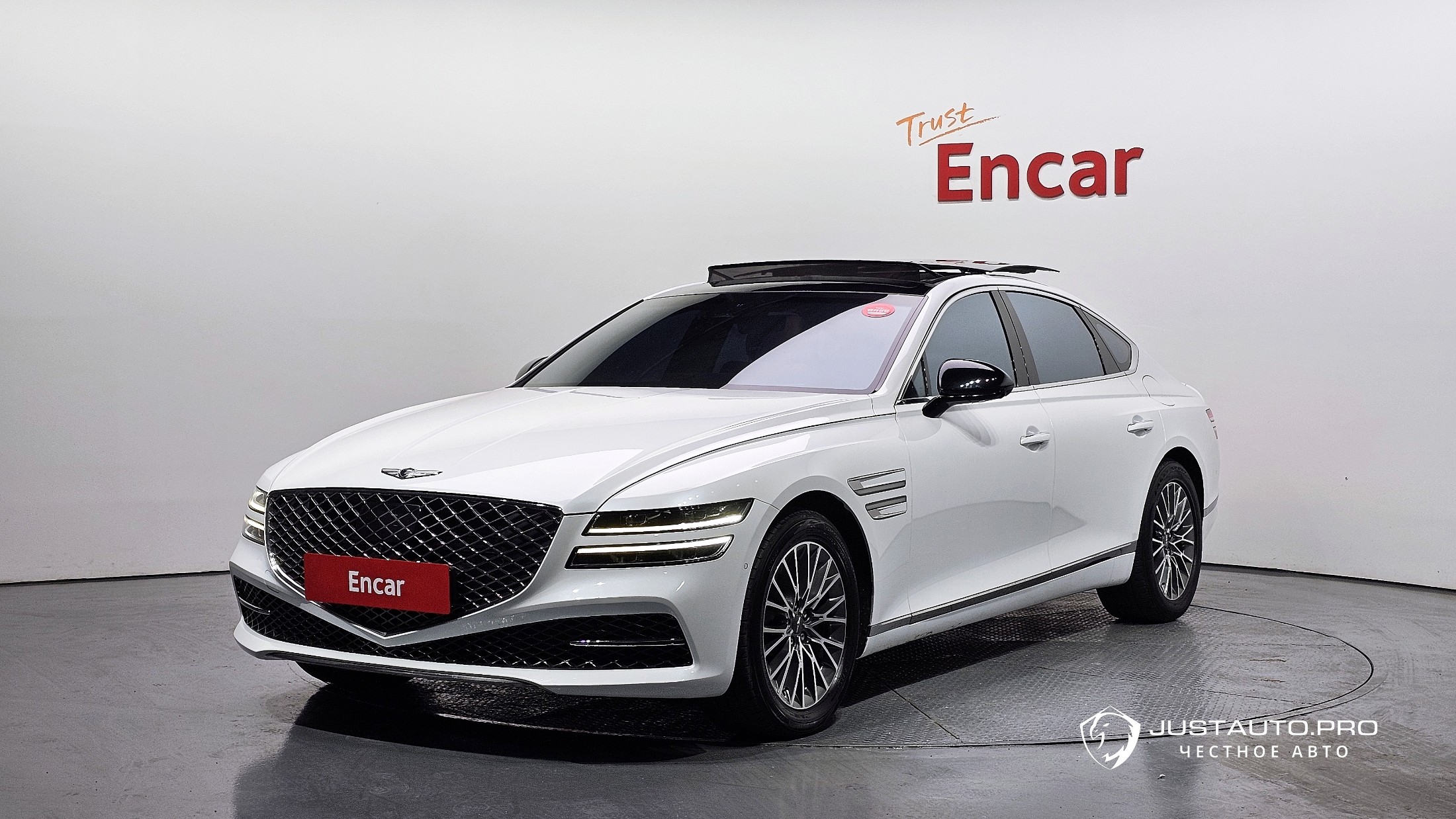 Автомобиль Genesis G80