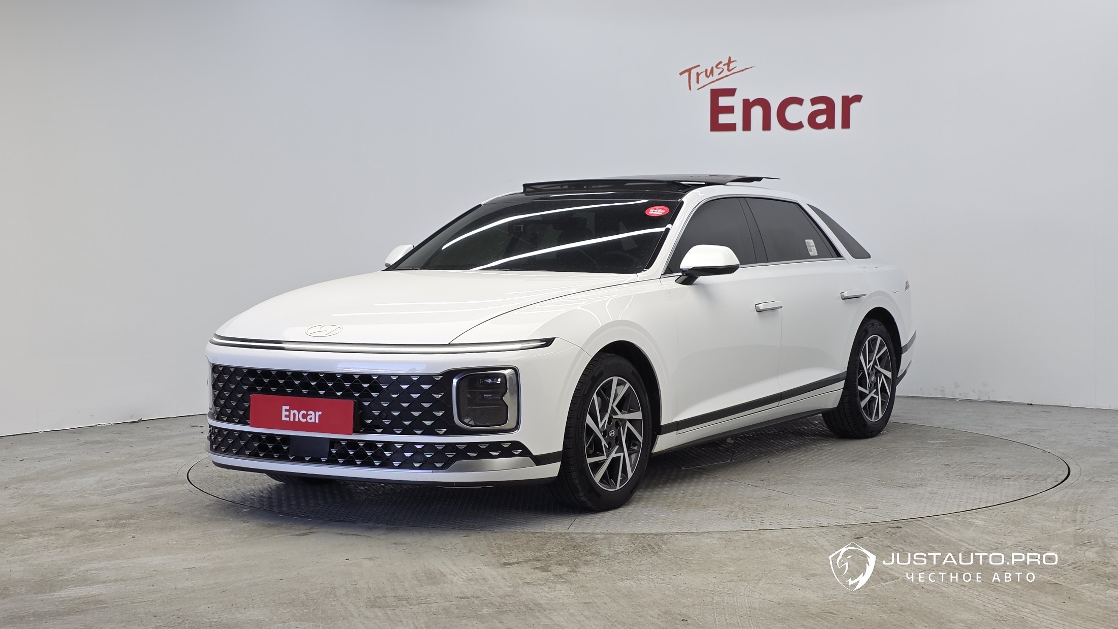 Автомобиль Hyundai Grandeur