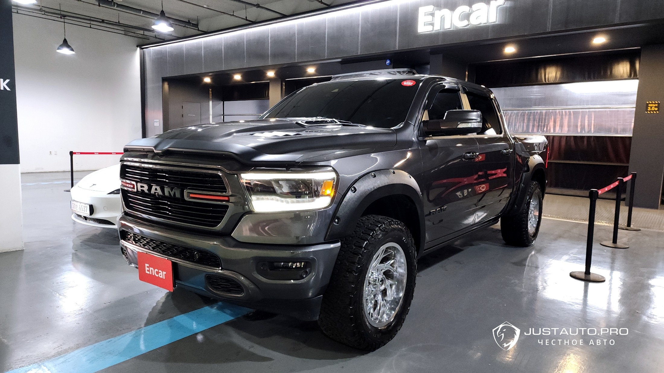 Автомобиль Dodge Ram Pick Up