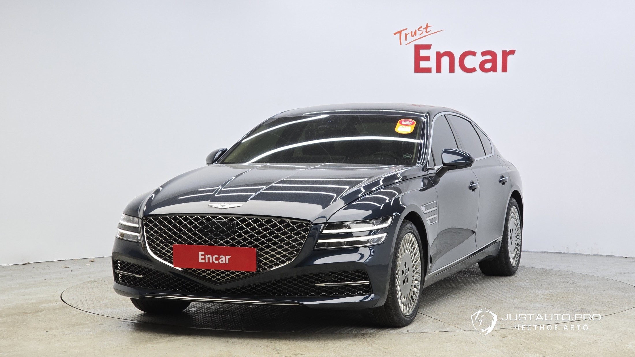 Автомобиль Genesis G80