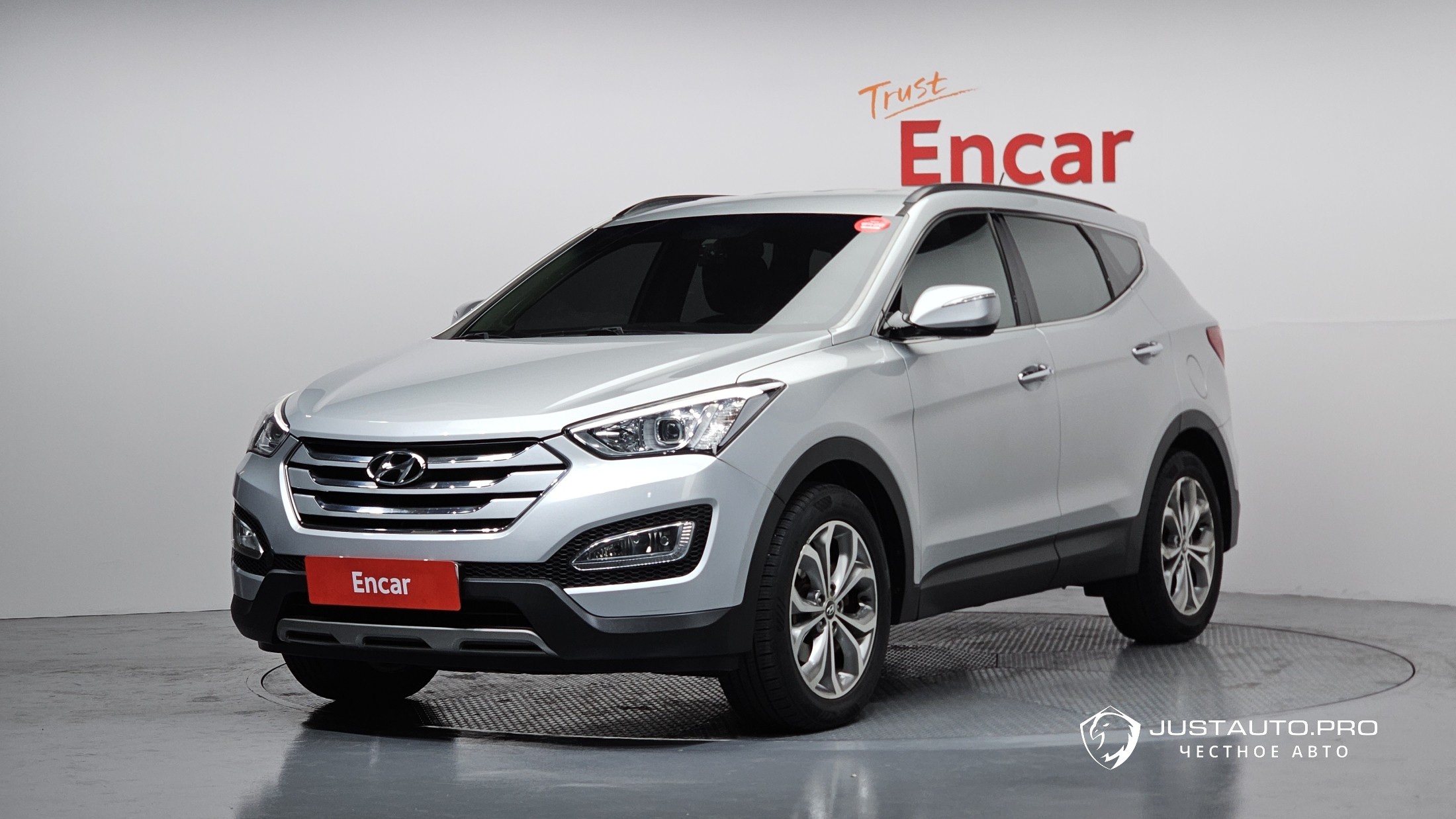 Автомобиль Hyundai Santafe