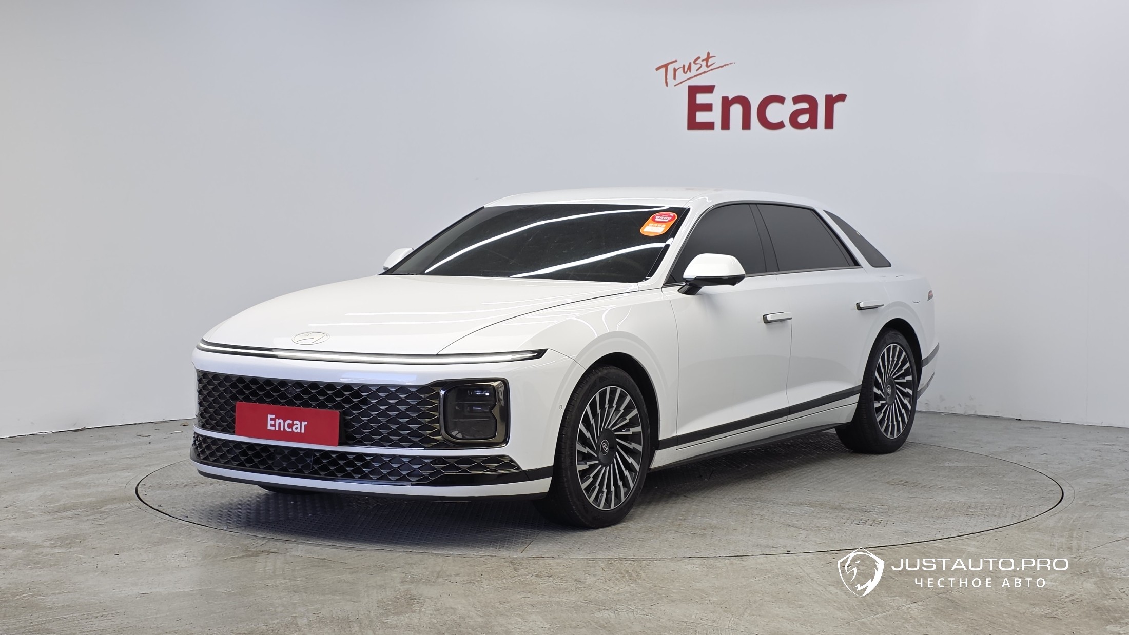 Автомобиль Hyundai Grandeur