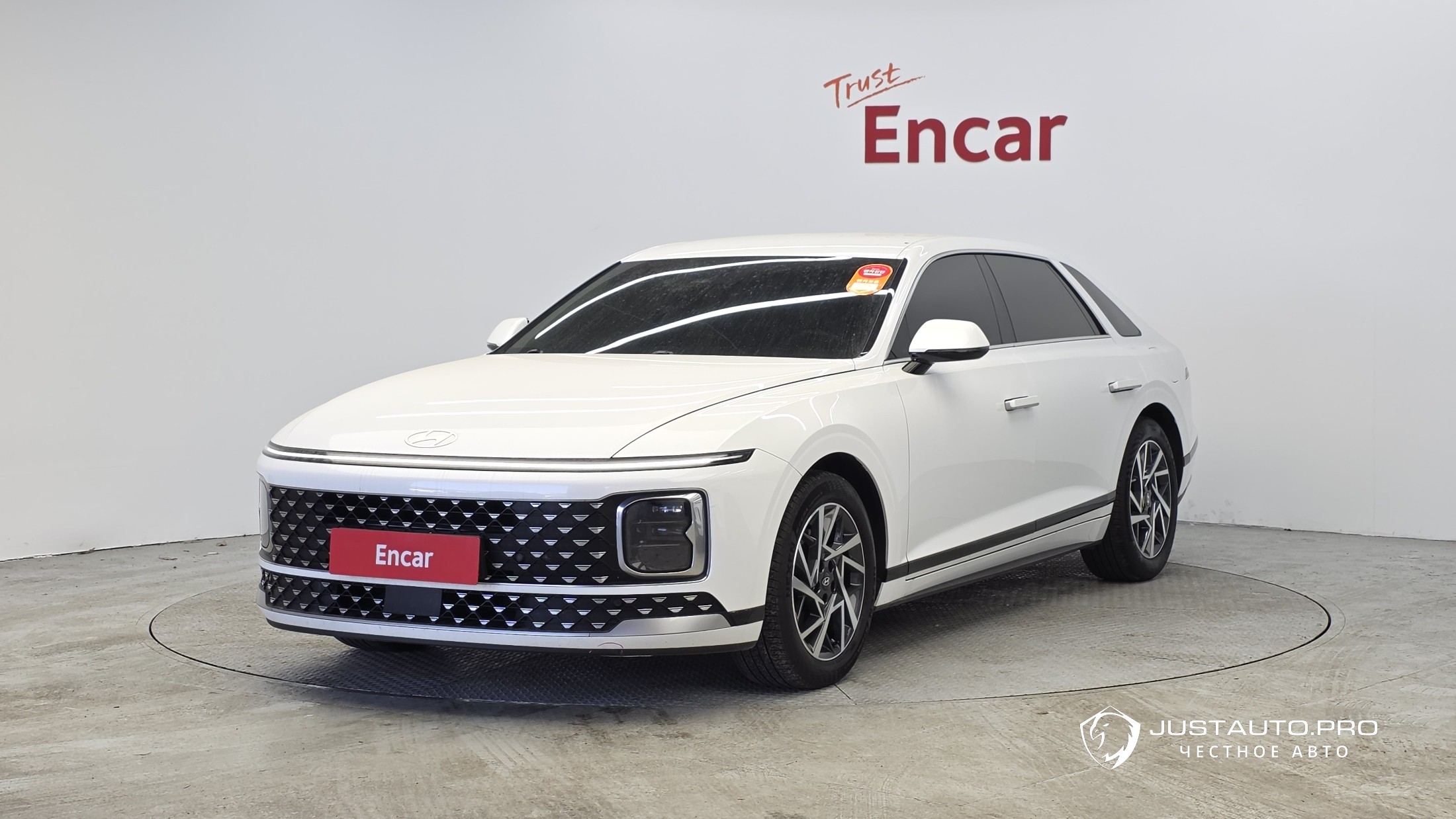 Автомобиль Hyundai Grandeur