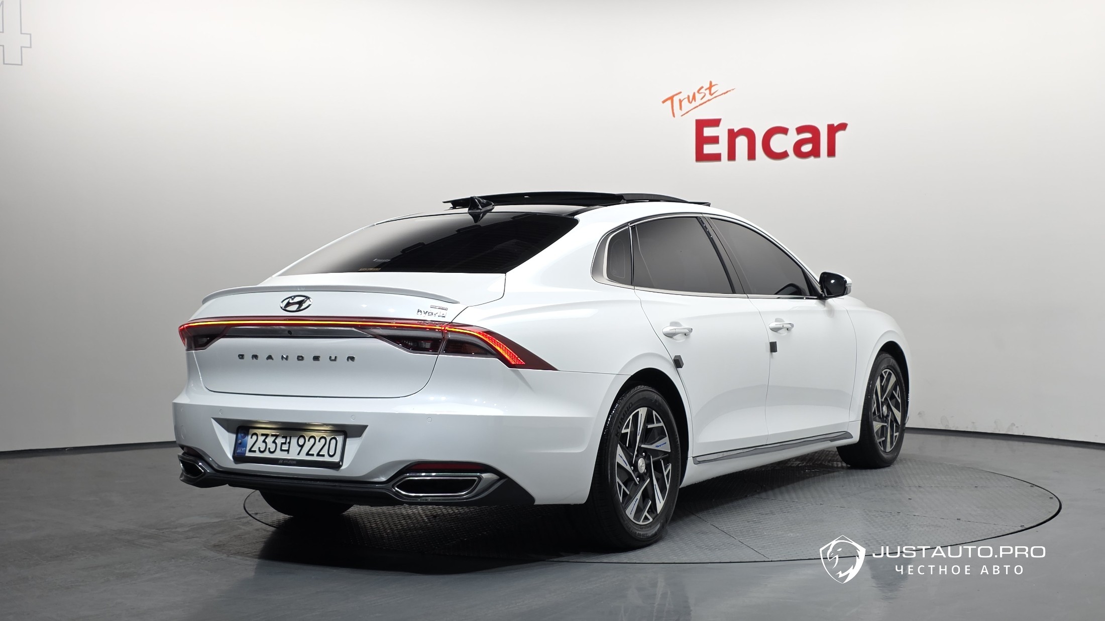 Автомобиль Hyundai Grandeur