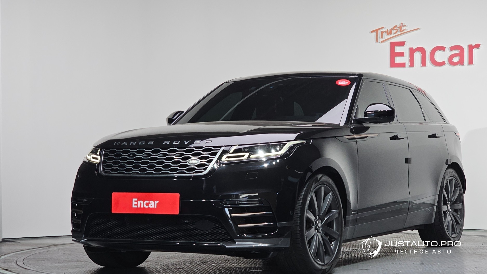 Автомобиль Land Rover Range Rover Velar