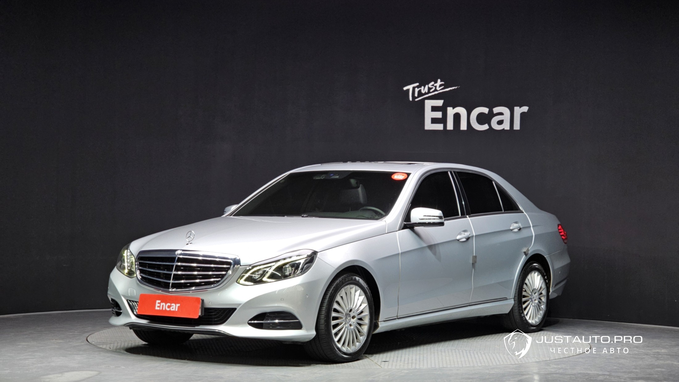 Автомобиль Mercedes-Benz E-Class