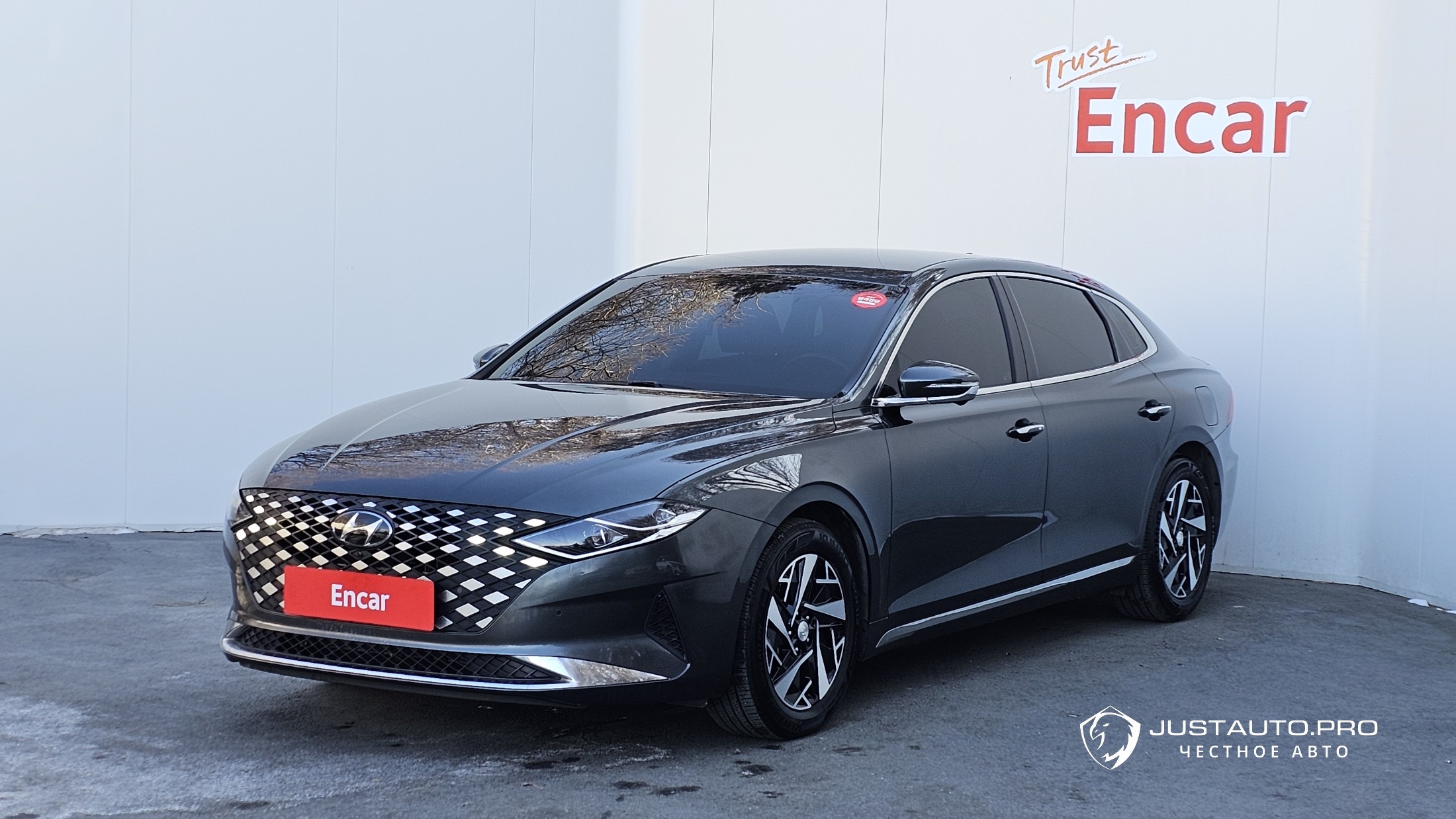 Автомобиль Hyundai Grandeur