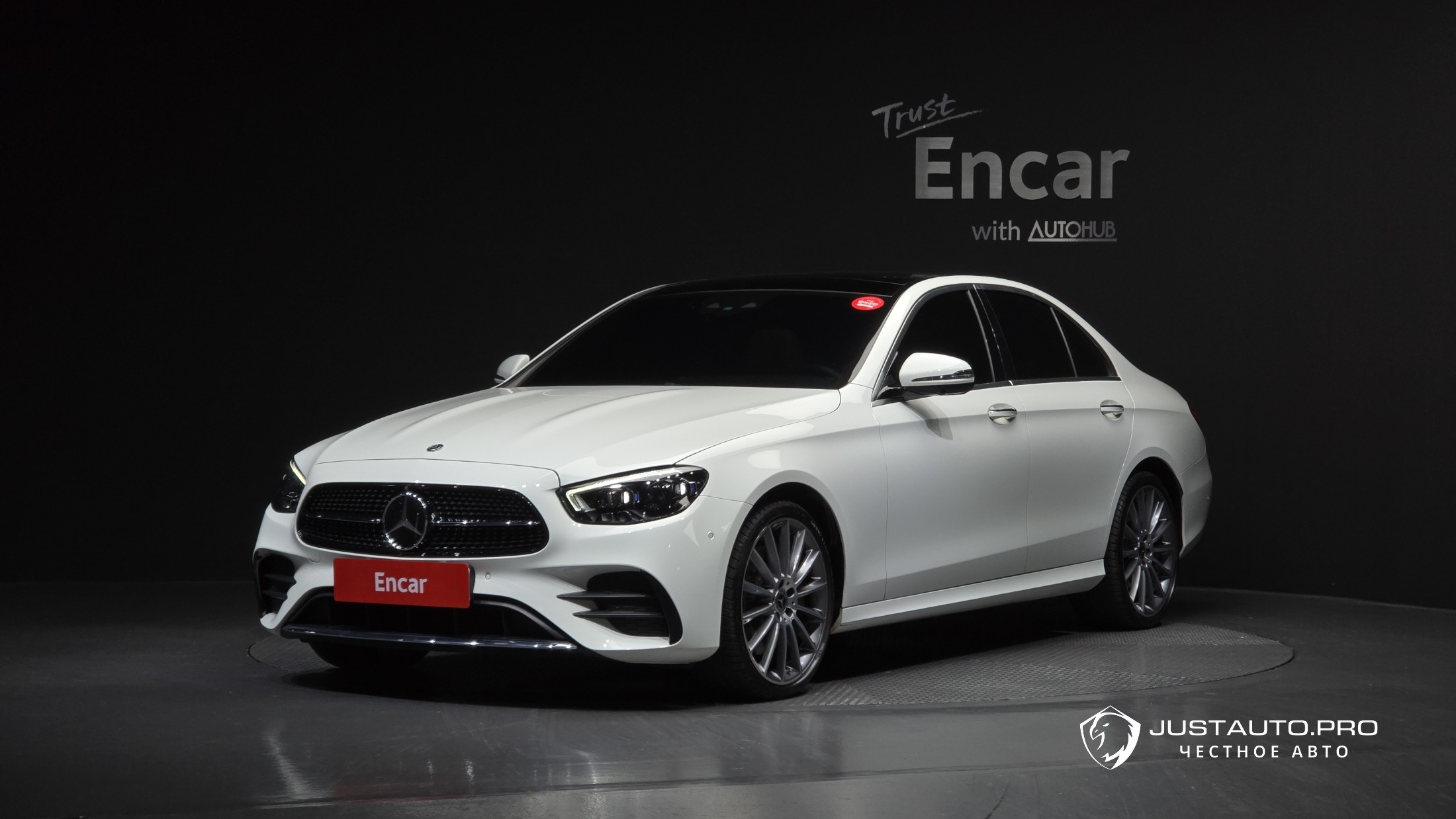 Автомобиль Mercedes-Benz E-Class