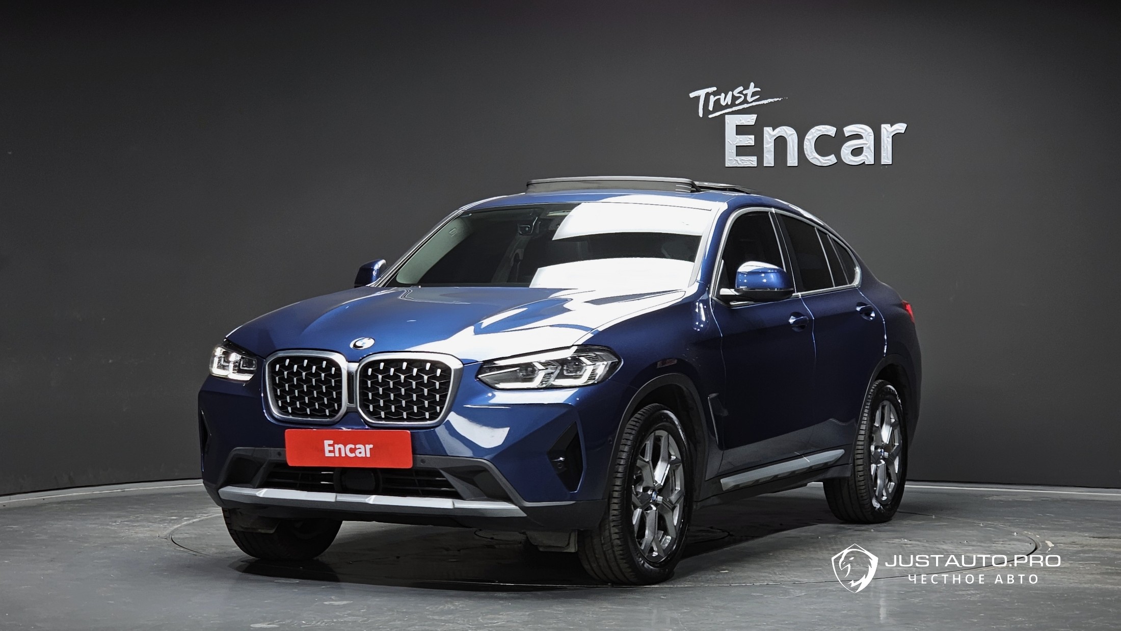 Автомобиль BMW X4