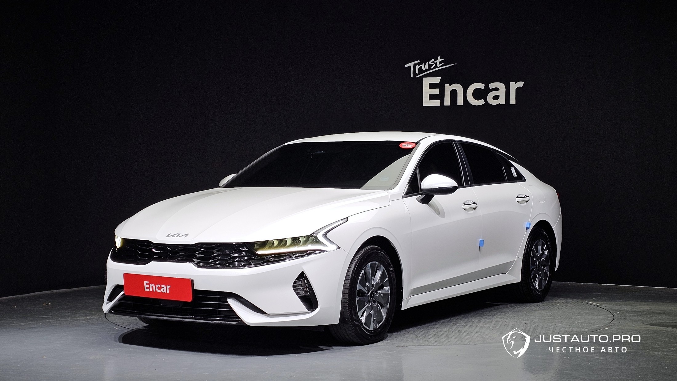 Автомобиль Kia K5
