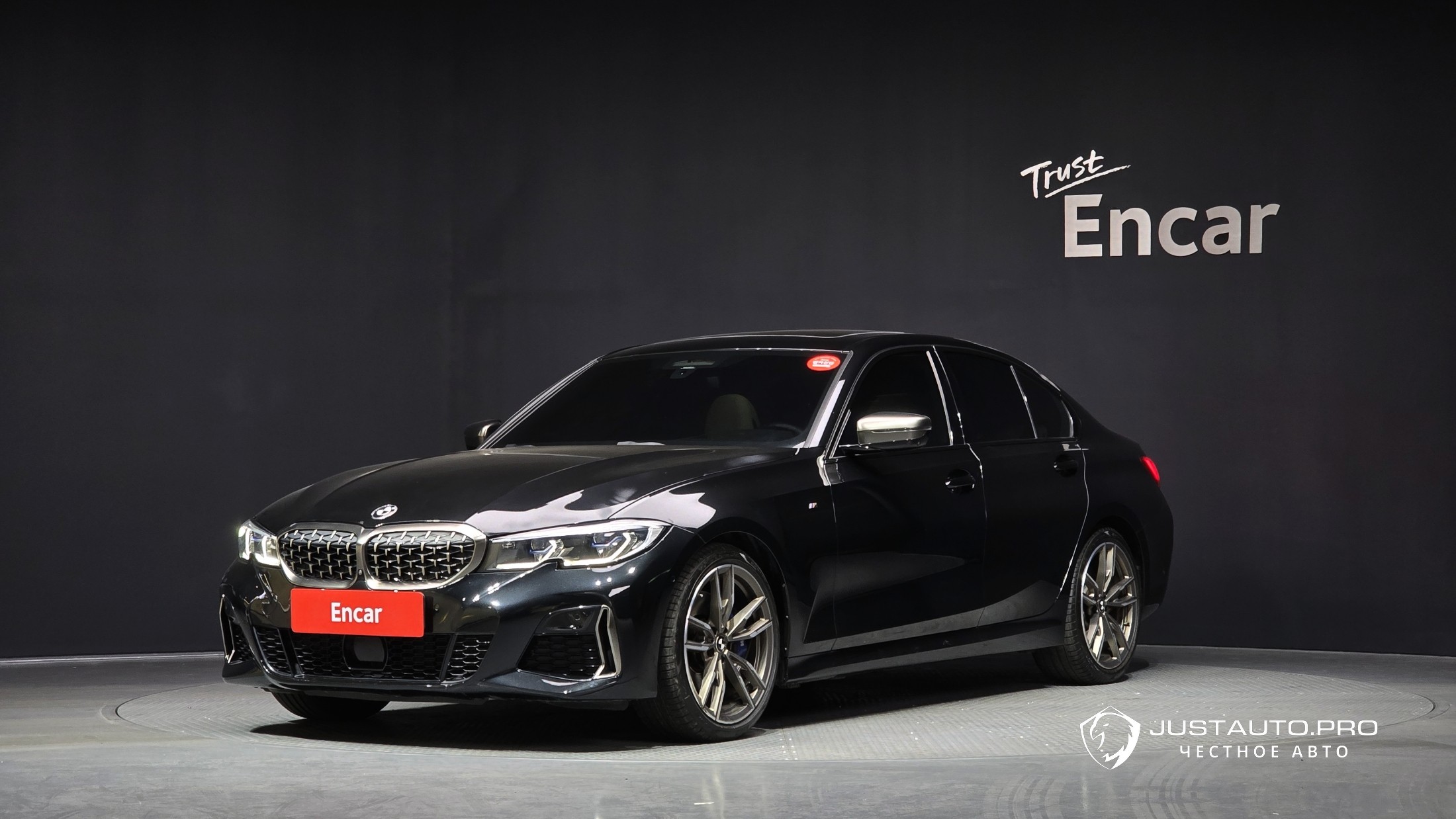 Автомобиль BMW 3-Series