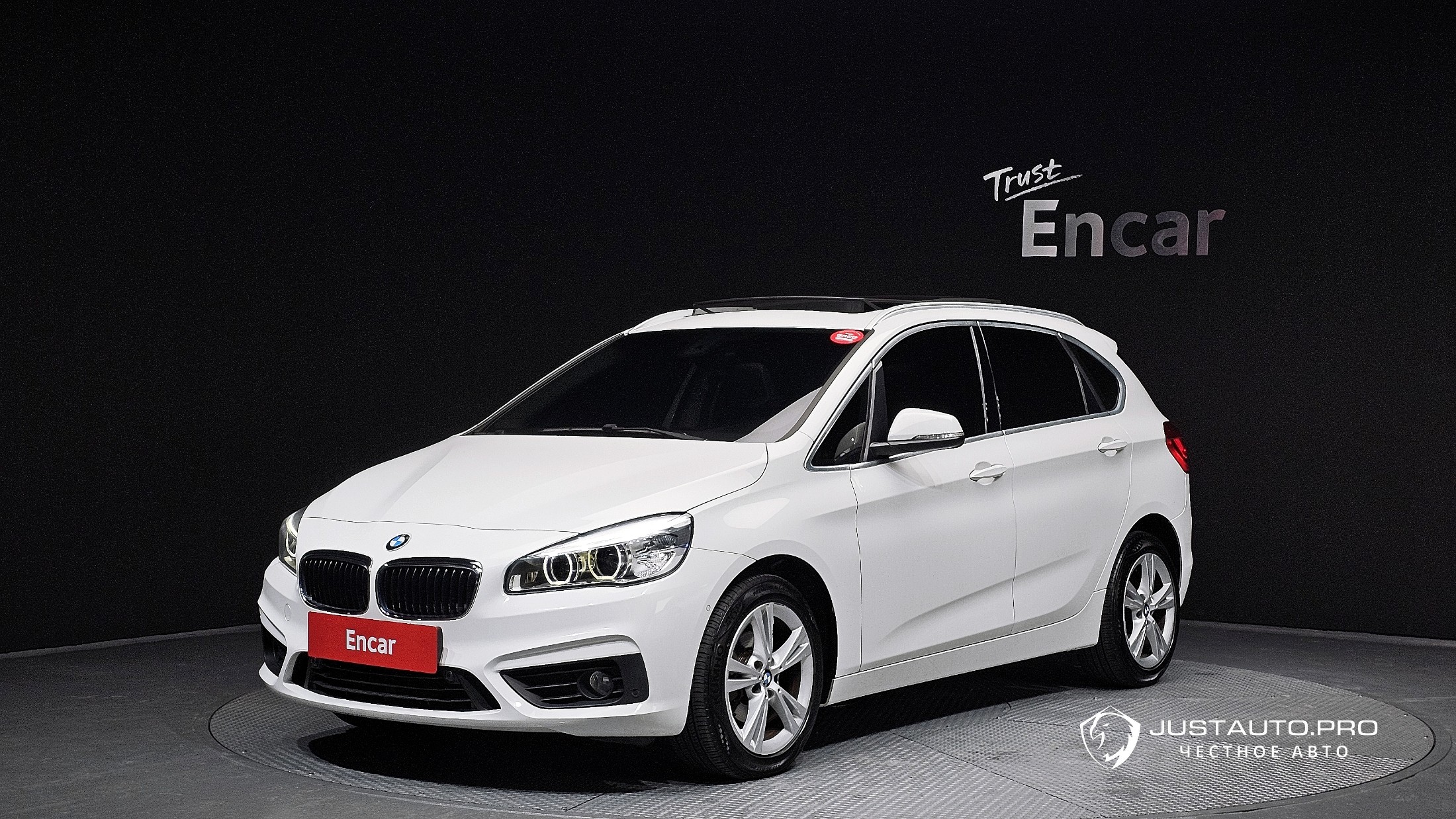 Автомобиль BMW 2-Series