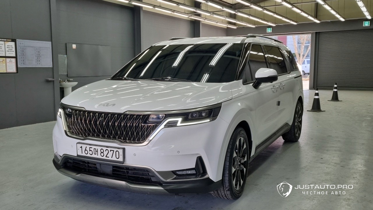 Автомобиль Kia Canival